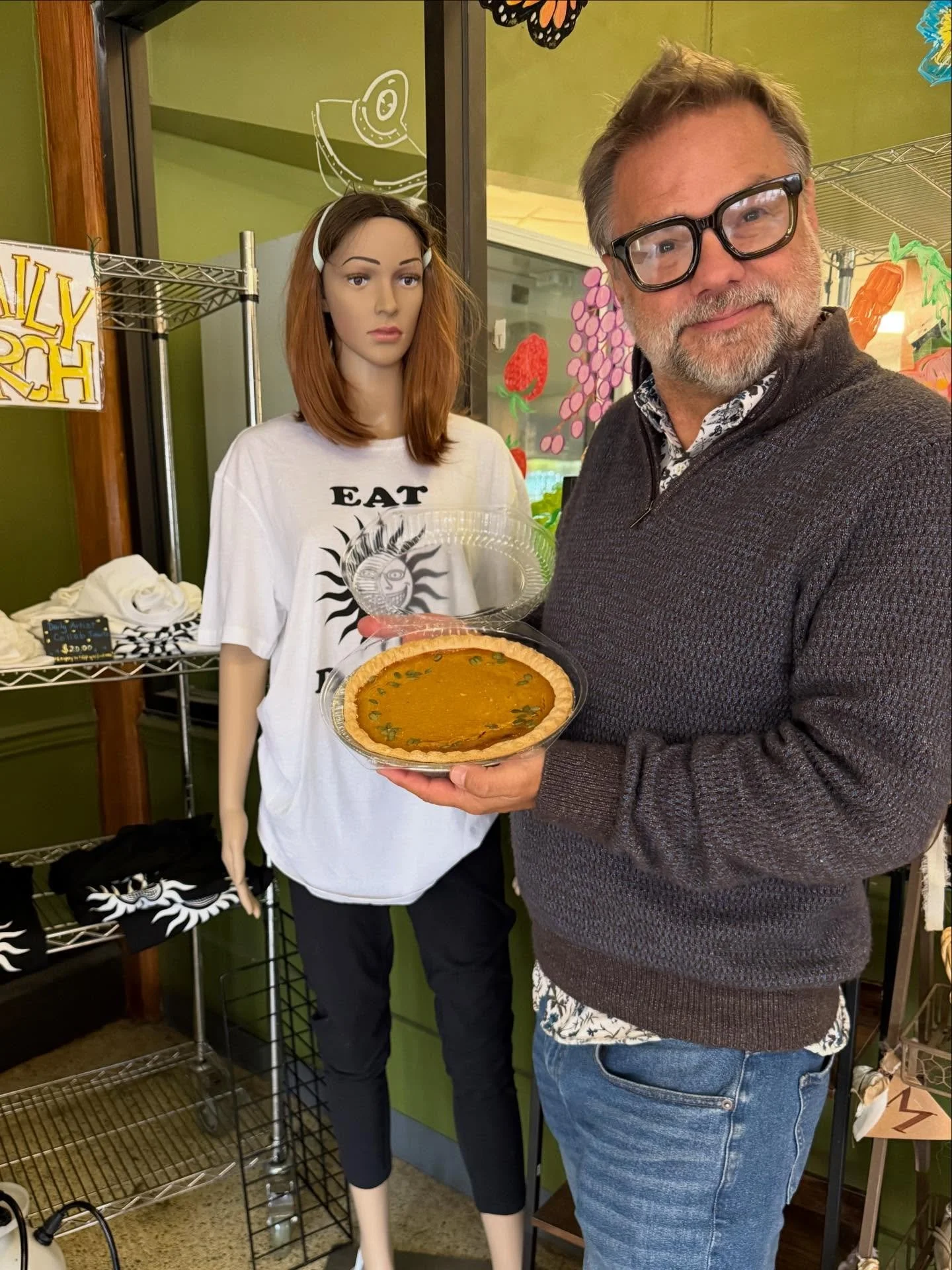 Eat Daily pumpkin pies 🥧  our bakery squad made some  delicious pumpkin pies for your holiday treats! They&rsquo;re $15 and you can find them in our deli cooler 🙌