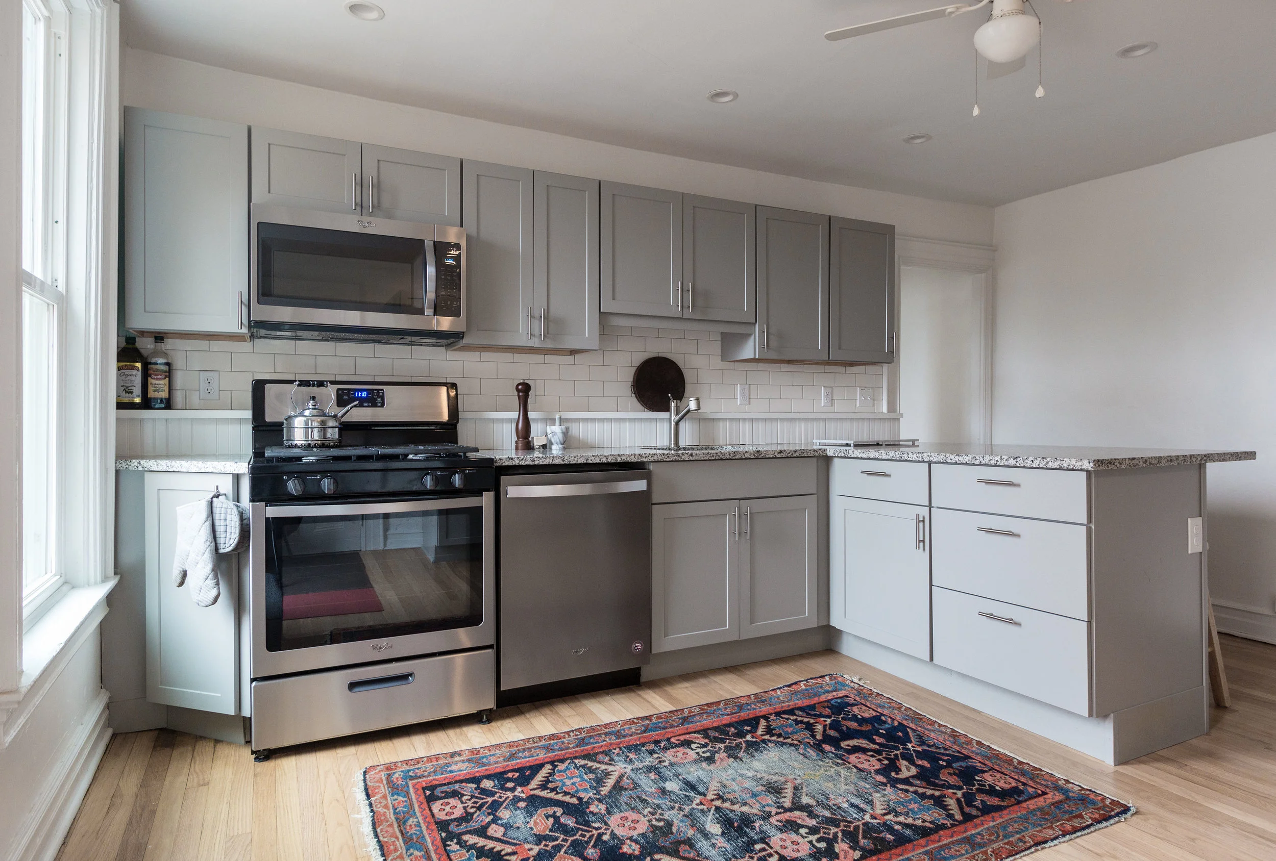 full kitchen