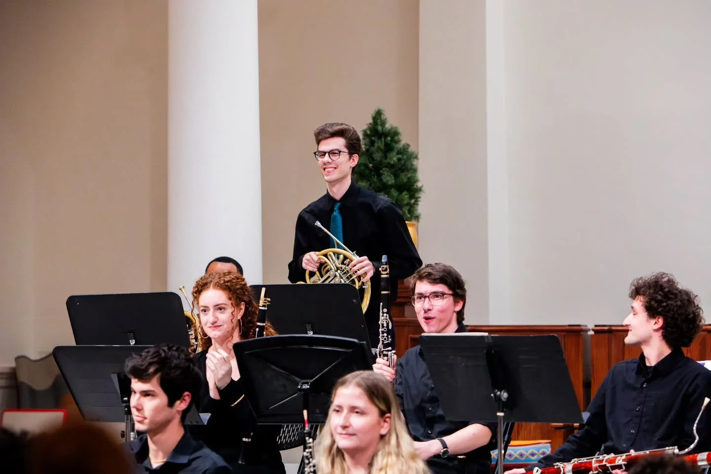 So honoured to play again with the @westsidechamberplayers ! I can't wait to perform the Britten Serenade with them on May 3rd! Everyone come please 🫶

PC @vanessatamarit

#westsidechamberplayers