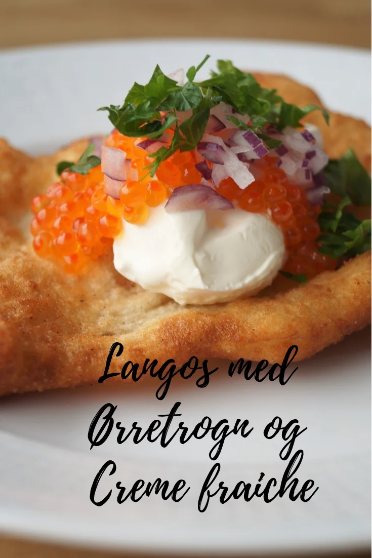 langos med ørretrogn og creme fraiche.jpg
