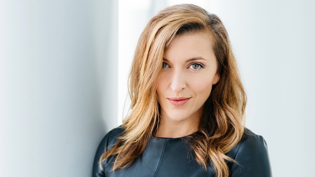 crop-WomanUp Portraits_2018_Vivian Lin Photo-82.jpg