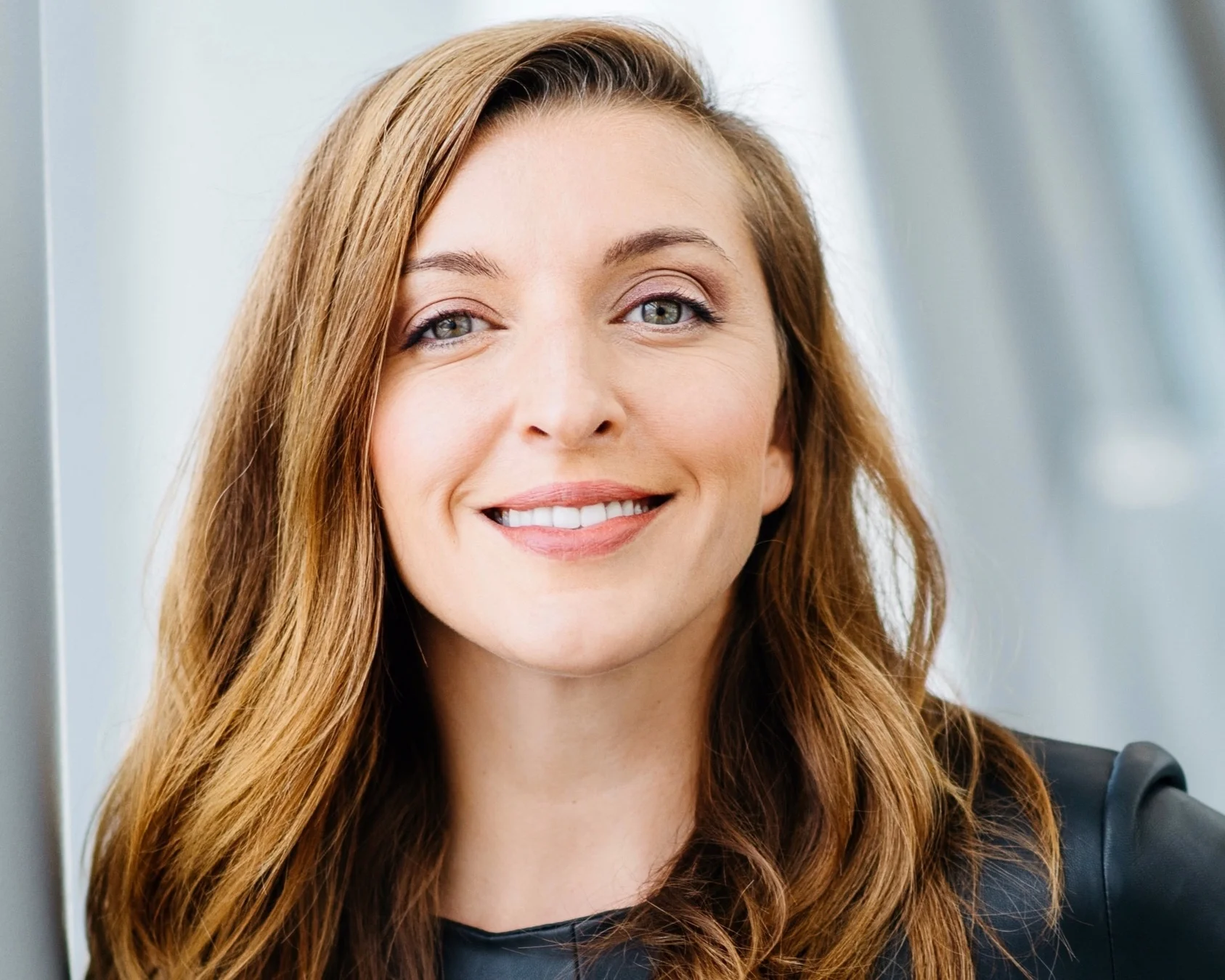 Tips On Selling And Buying A Home At The Same Time featuring Courtney