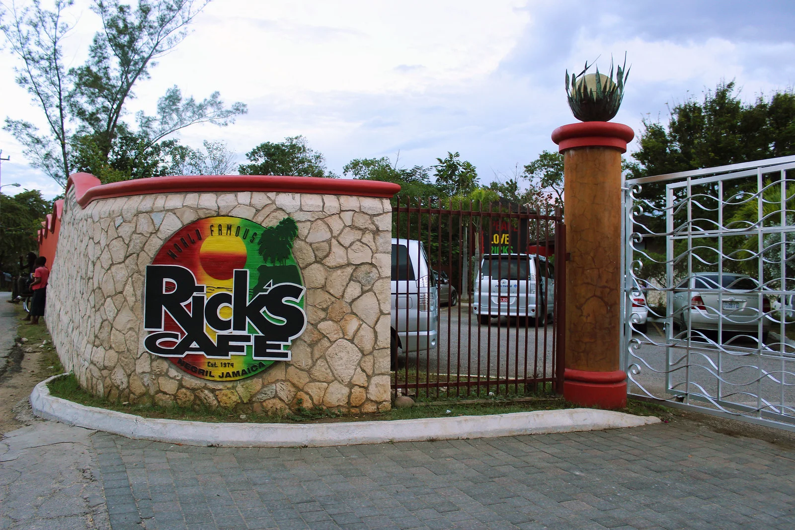 Rickscafe.jpg