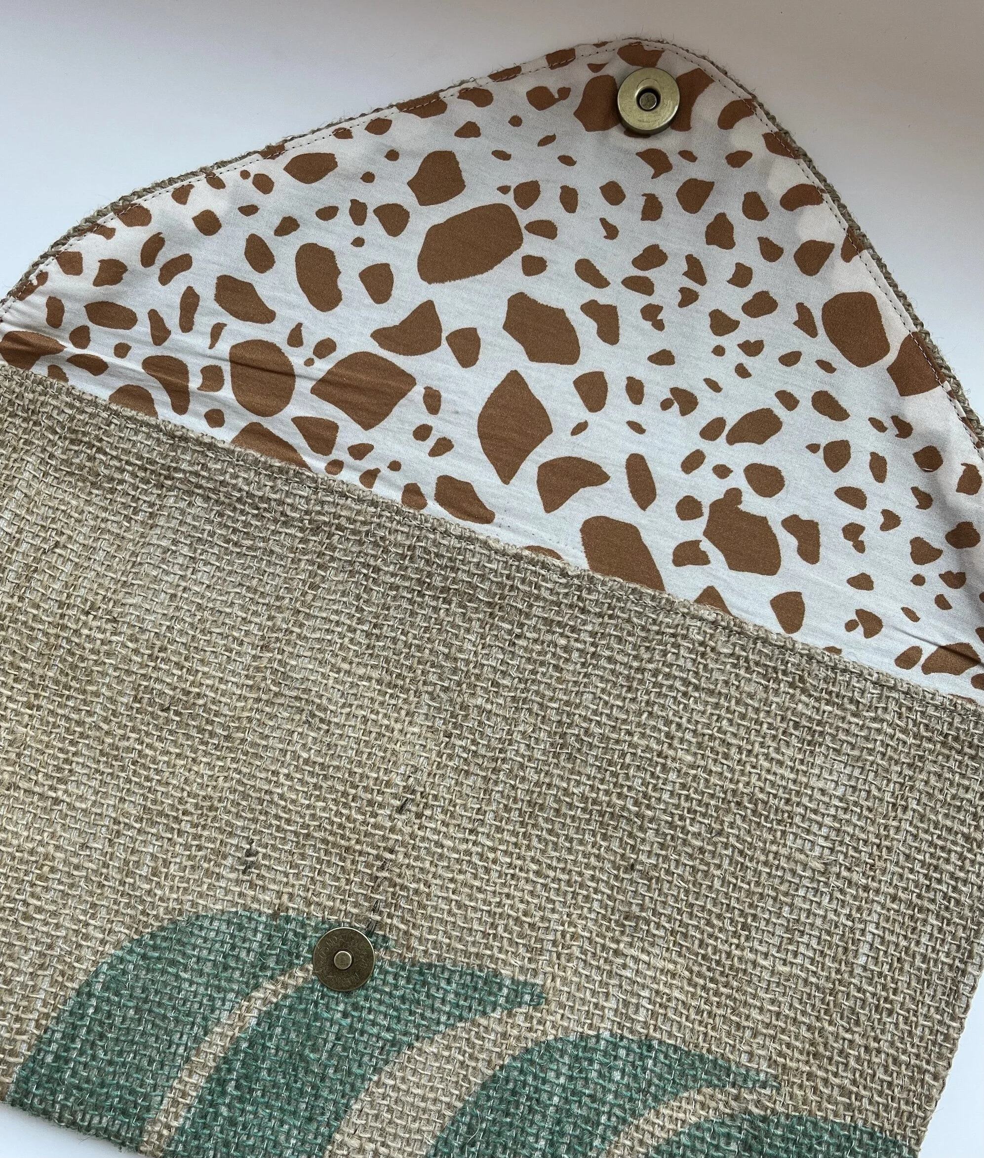 6C21FD09-8BC1-4B57-8055-91505C137240