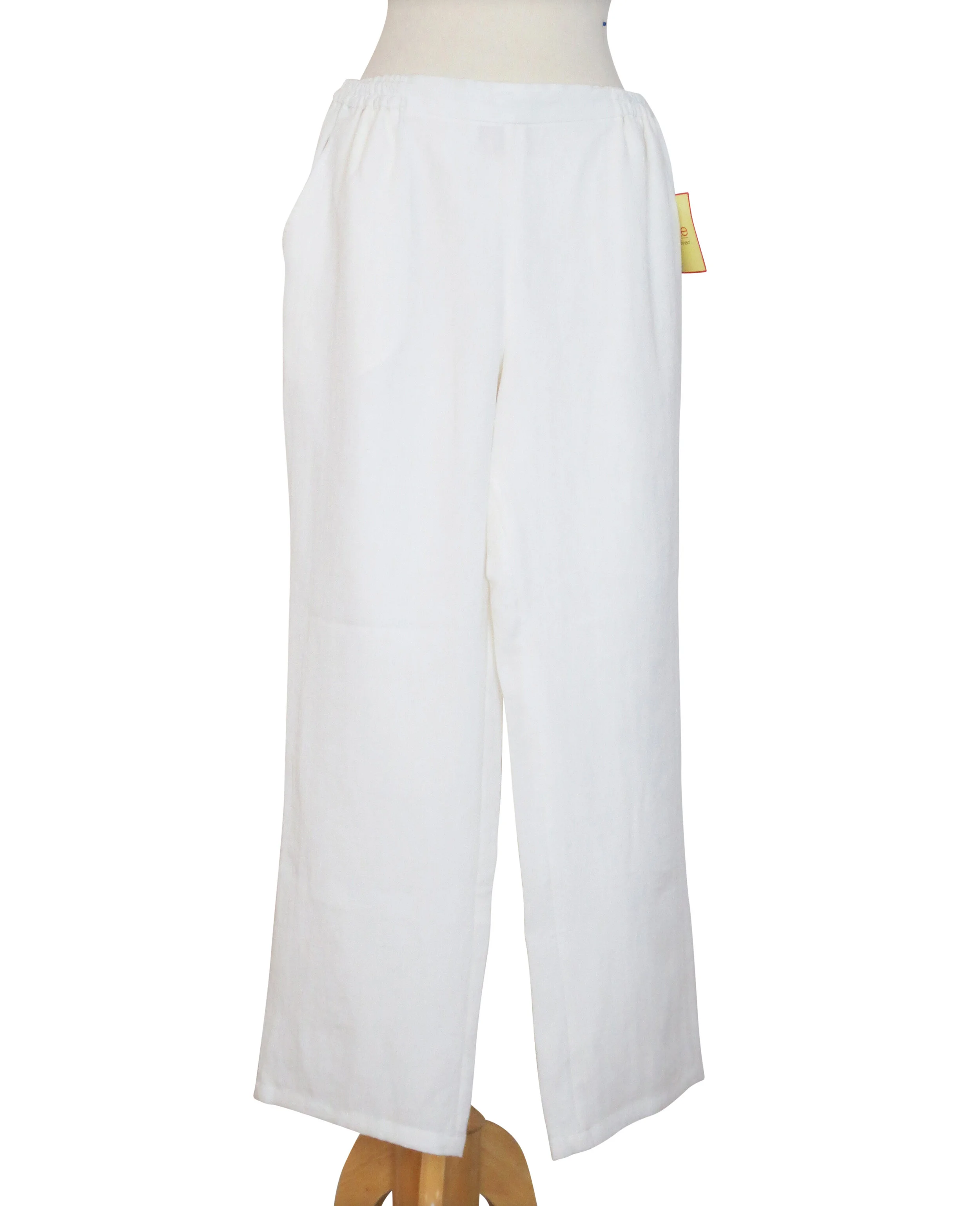 AAPT16 - White.JPG