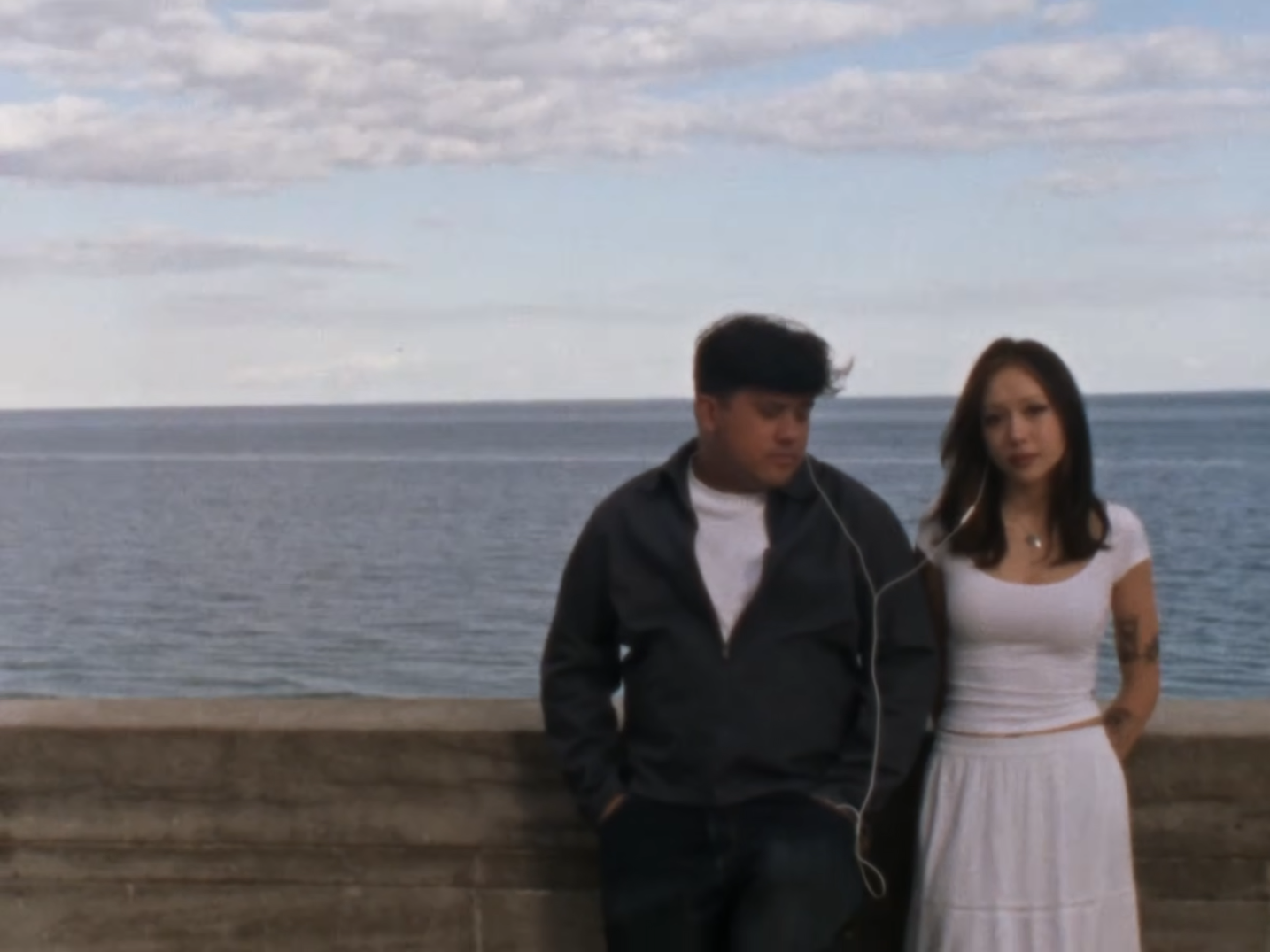 ERIC RYAN FT. LAURYN KOVACS 「UNREQUITED」