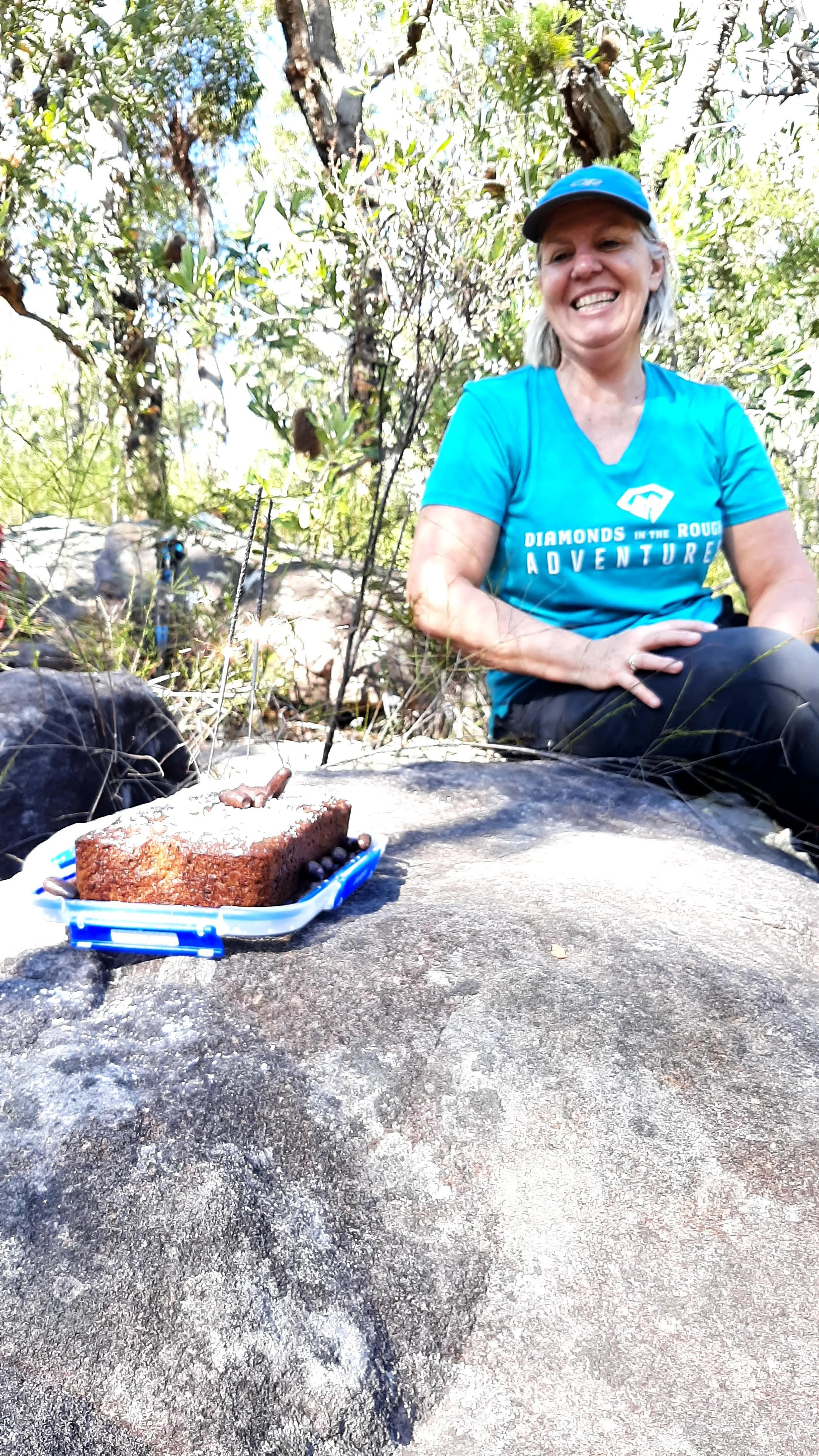 Ann H 60 cake.jpg