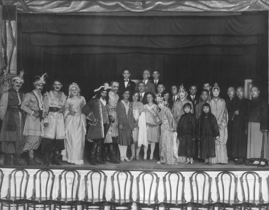 Teatro polacco a Harbin (1930) audiovis.nac.gov.pl.PNG