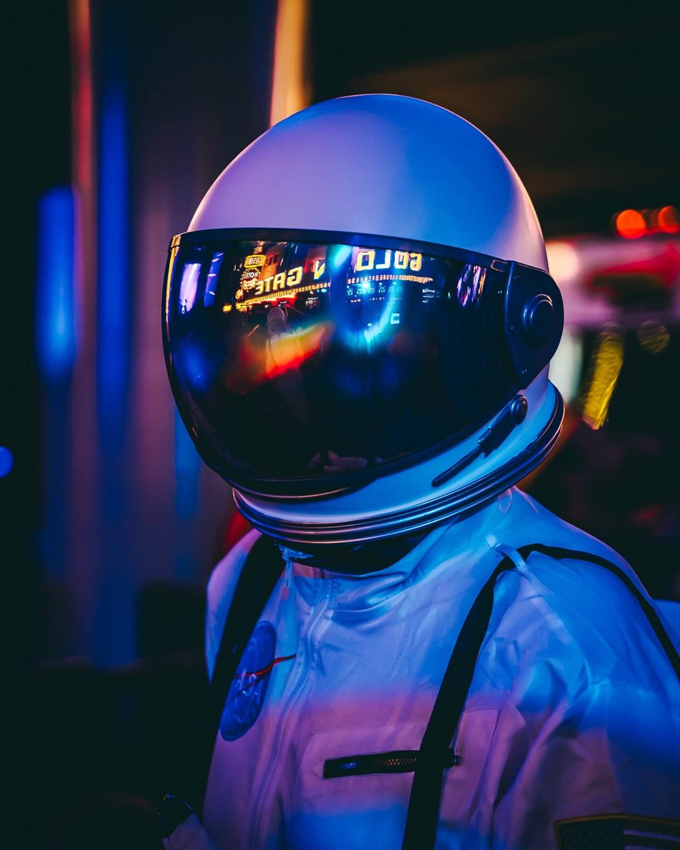 With Halloween around the corner who&rsquo;s dressing up and gonna be partying on Fremont Street Experience?
.
.
.
.
#VCC #vegascreativecollective #straightouttavegas #vegasvibes #lasvegaslife #lasvegascreators #creatorsofinstagram #creatorsoflasvega