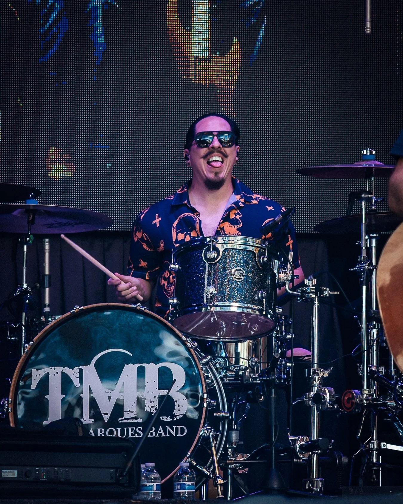 Faces of Fremont: @orgomartinezdrummer 
.
.
.
.
#drummer #rhythm #groove #fremontstreetexperience #straightouttavegas
