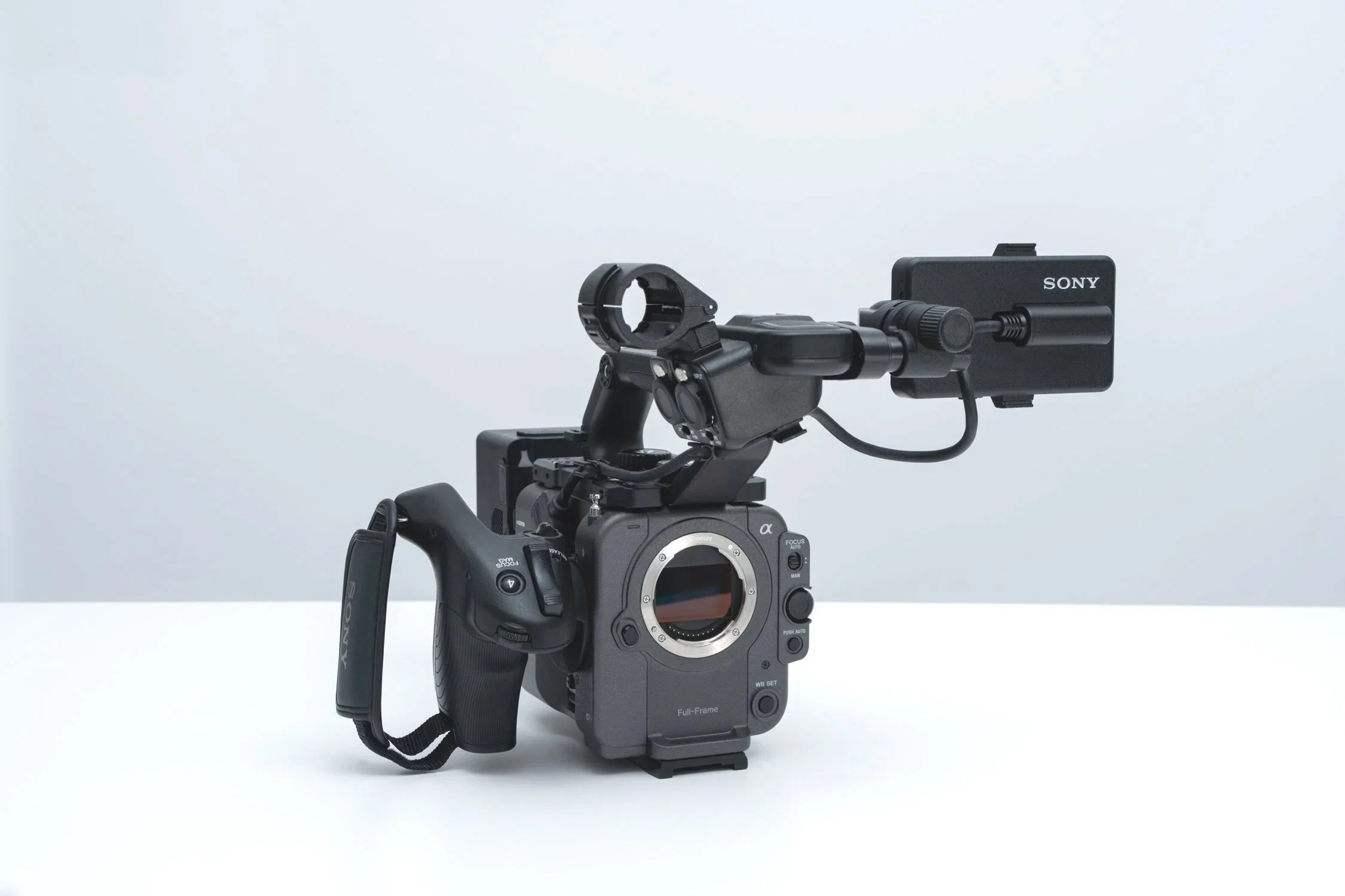  Sony FX6 $400 for 2 weekdays or $500/weekend (3 days Fri-Sun)→ 