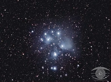 M45 – the Pleiades Cluster. Nikon D750. Nikon 55-300 DX @f/5.6, 27 x 2 min exposures @ ISO 1600