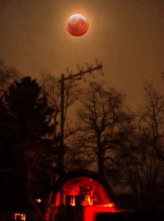 Total Lunar Eclipse over the author'sSKYSHED POD Observatory
