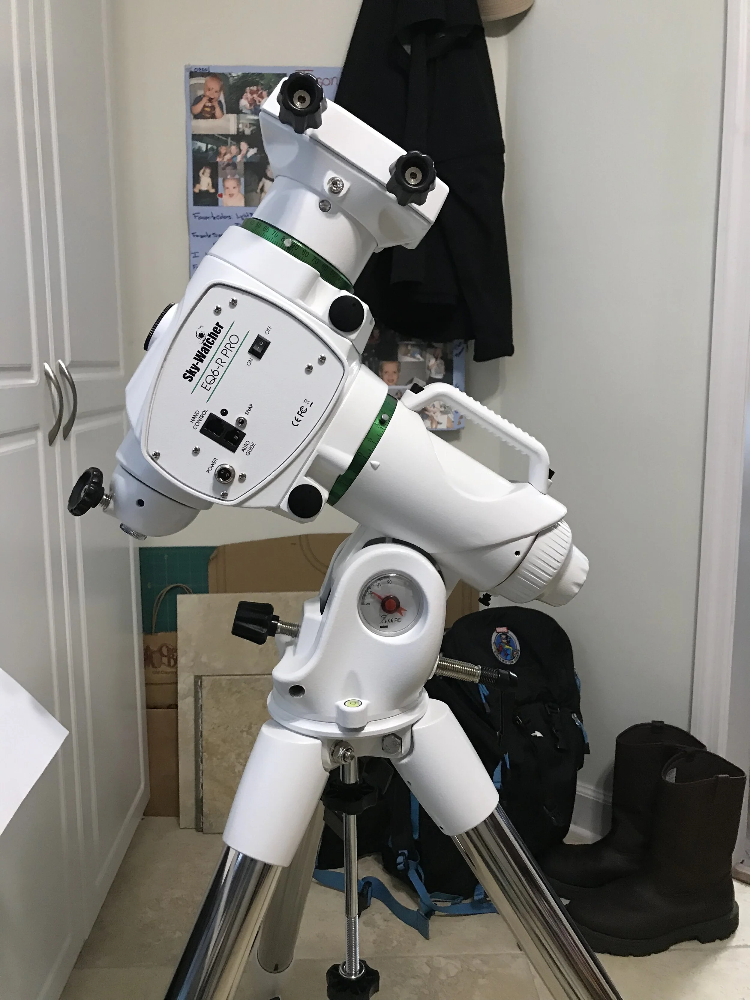 10 Mount unboxed.jpg