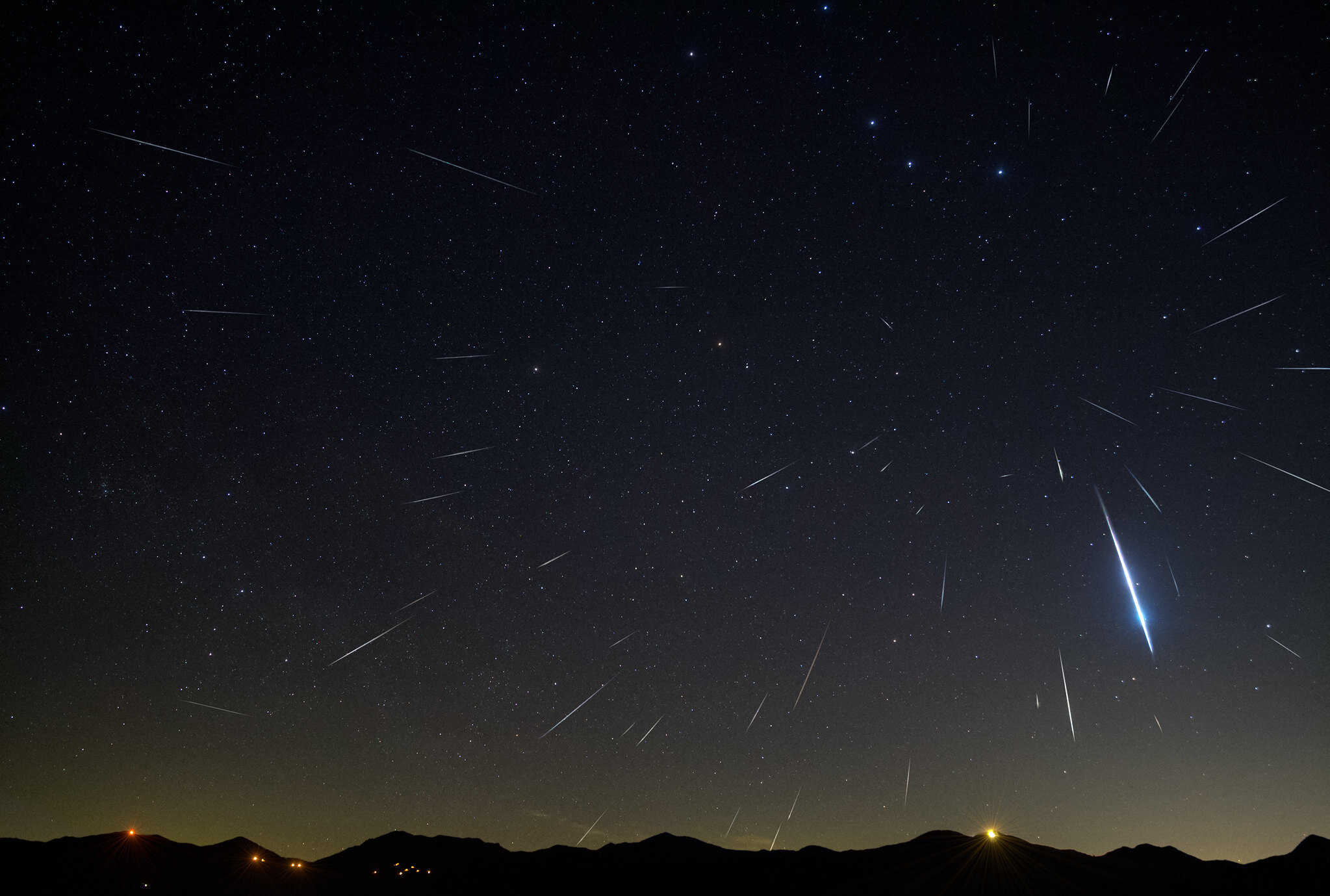 Image by Lamberto SassoliQuadrantid meteor shower 04.01.2019 Canon Eos 1100DSamyang 10 mm lensf/2.8 - ISO-6400 - 15'' x shotSkywatcher Star AdventurerComposite: 02:30-07:00 a.m.Bolide: 06:35-2°C
