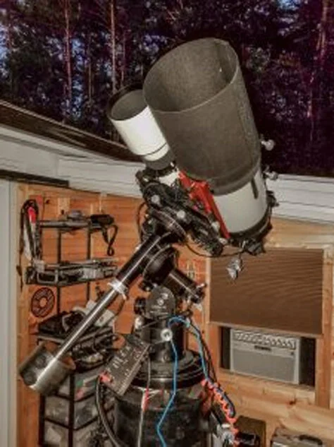 Celestron EdgeHD8 and Explore Scientific 102 mm triplet refractor on a tandem side by side saddle, mounted on a Losmandy G11/ Gemini 2 mount.