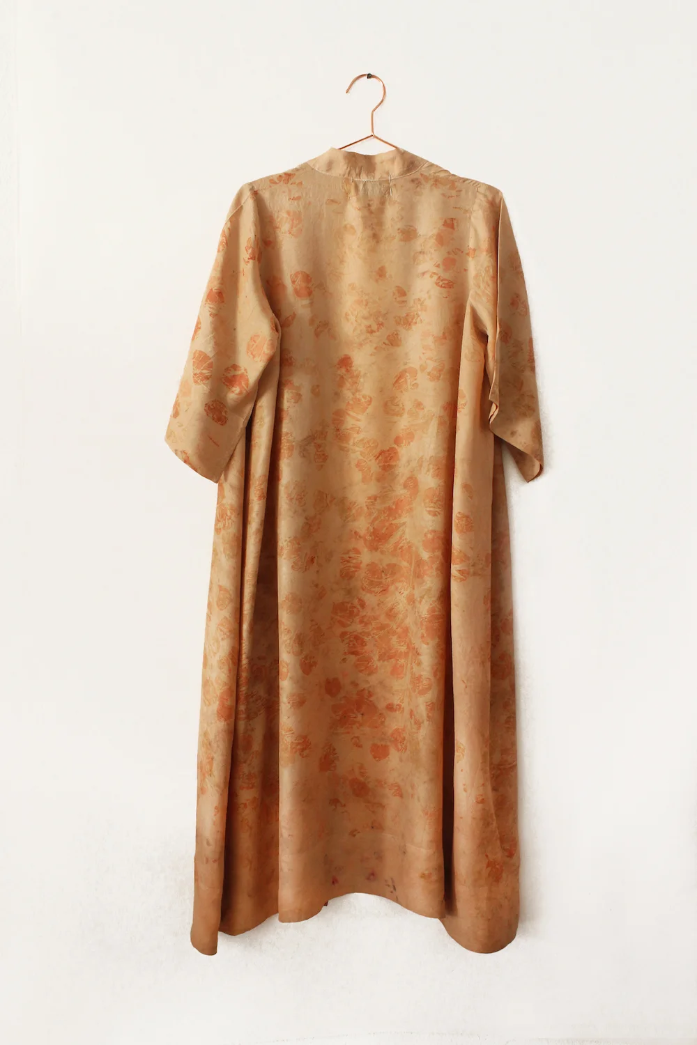 16_robe_BACK.jpg