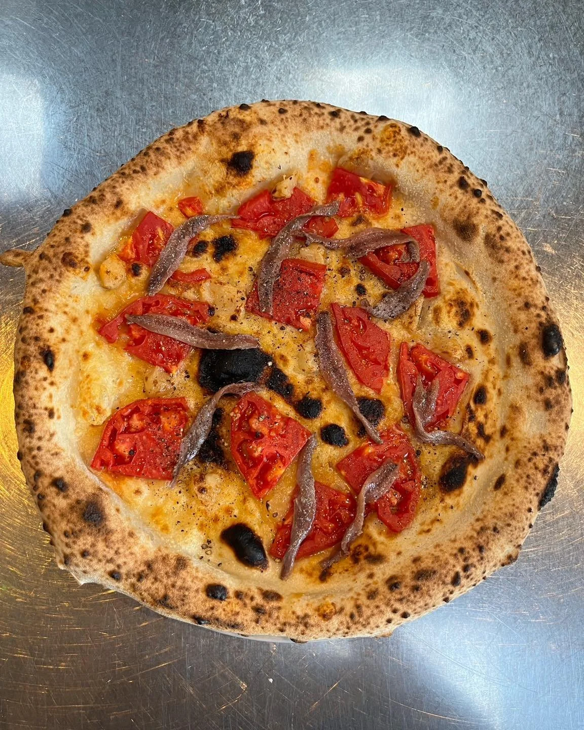 Ta teden mamo pico Pomodoro, da iztisnemo &scaron;e zadnjo besedo iz poletnih paradižnikov, jagenjčkov ragu s kuskusom in gobjo župo! Pridite 🚶🏻🚶🏼&zwj;♀️🚶🏾&zwj;♂️👋
