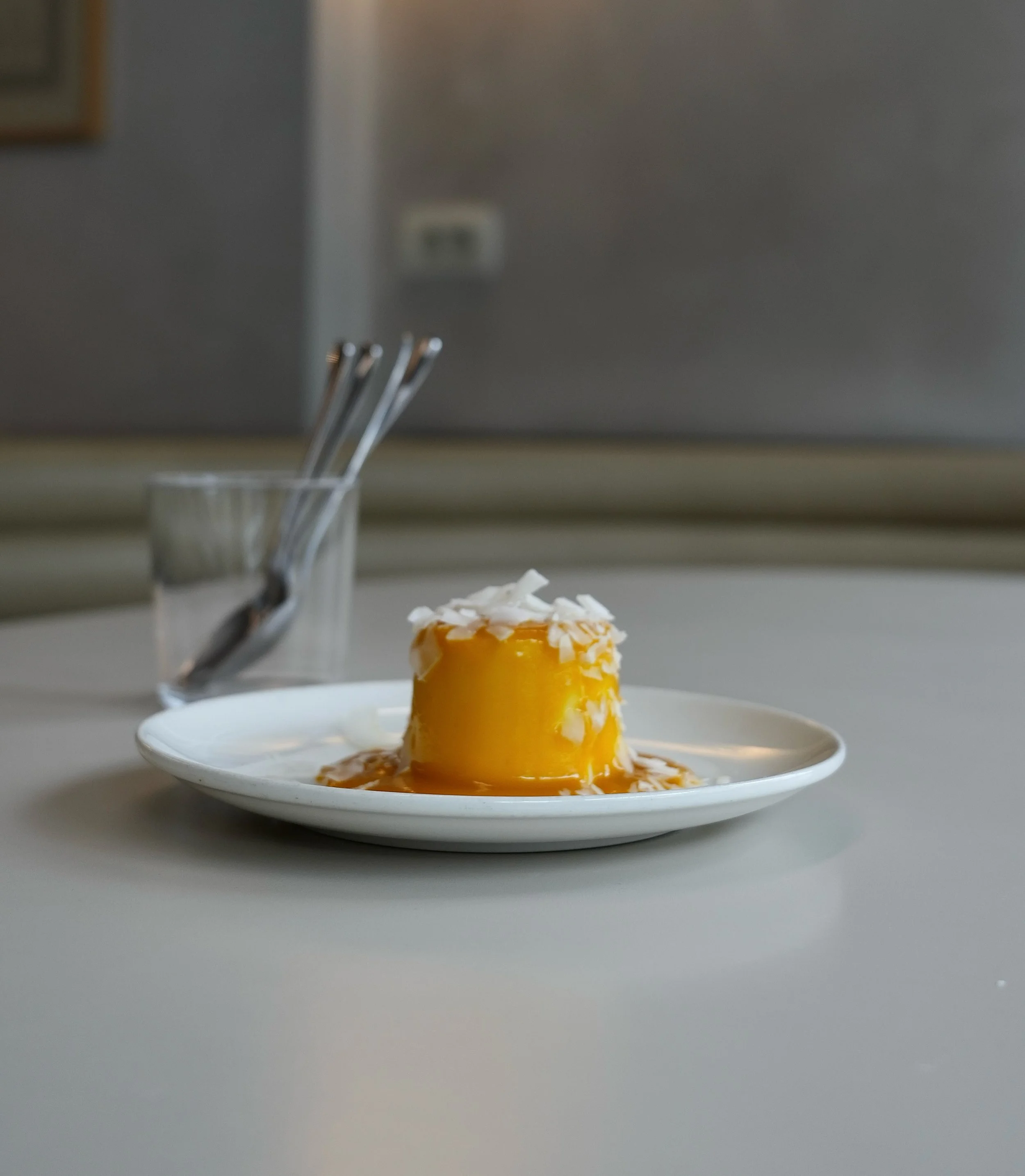 🌞 sveža, puhasta, veganska - kokosova strjenka 🌞
popolna za danes, jutri, pojutri&scaron;njem in vsak dan v trappi 🥭

#trappa #mango #fyp #lunch #slovenia
