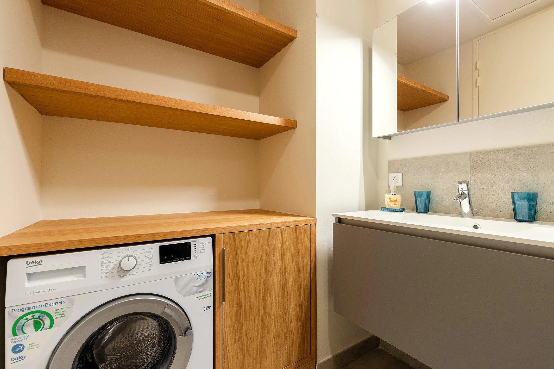 Malaucene_Apartment_6-27.jpg