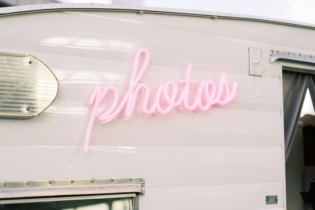 Dancing and dining aren't the only ways to entertain your wedding guests.⁠
⁠
You can also opt for an alternative activity like a photo caravan! 📸🚗⁠
⁠
Beyond capturing intimate moments throughout your celebration, a photo booth is an interactive exp