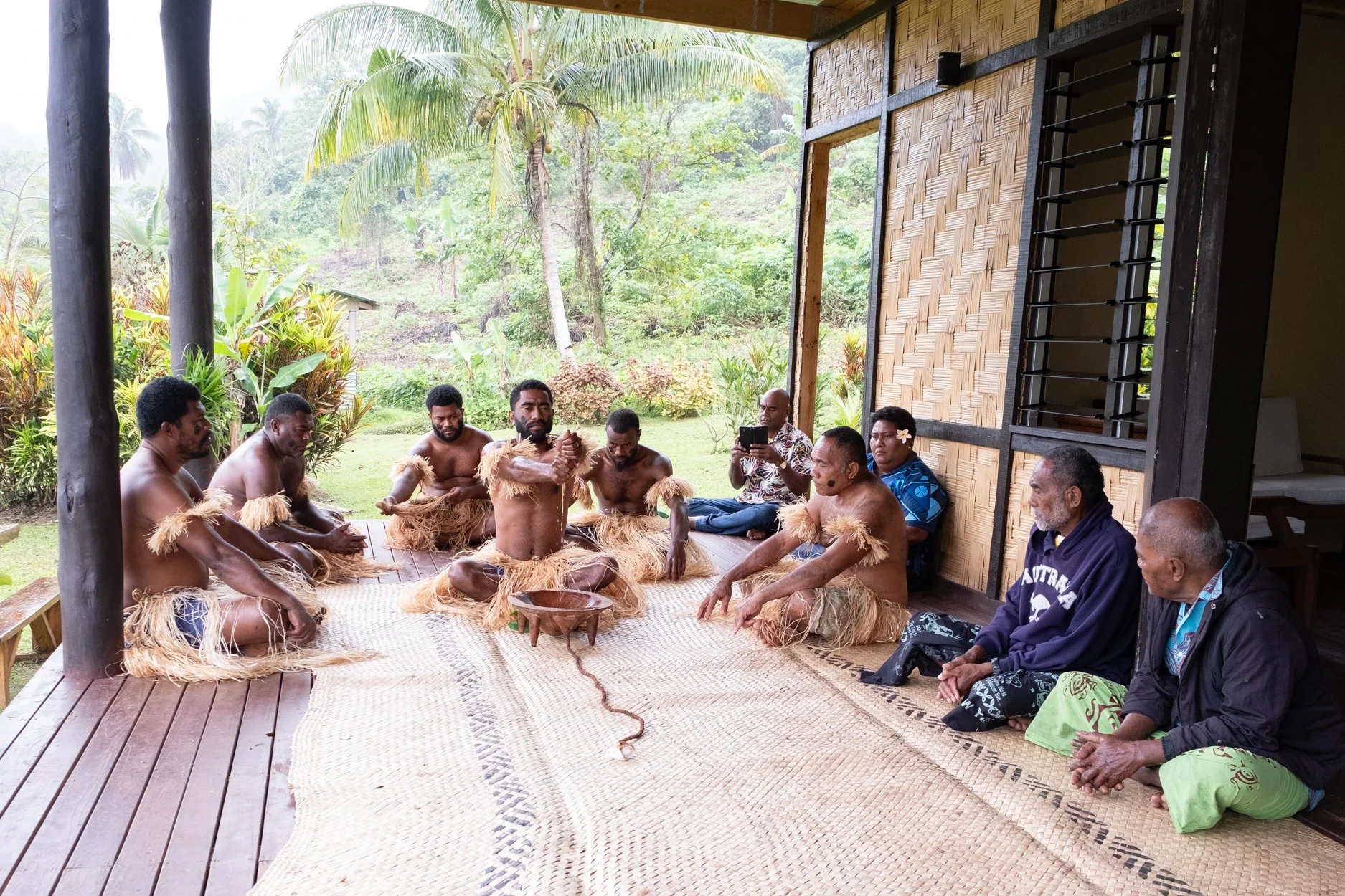 FIJI-Maniavatu-wwaterfall-563867.jpg