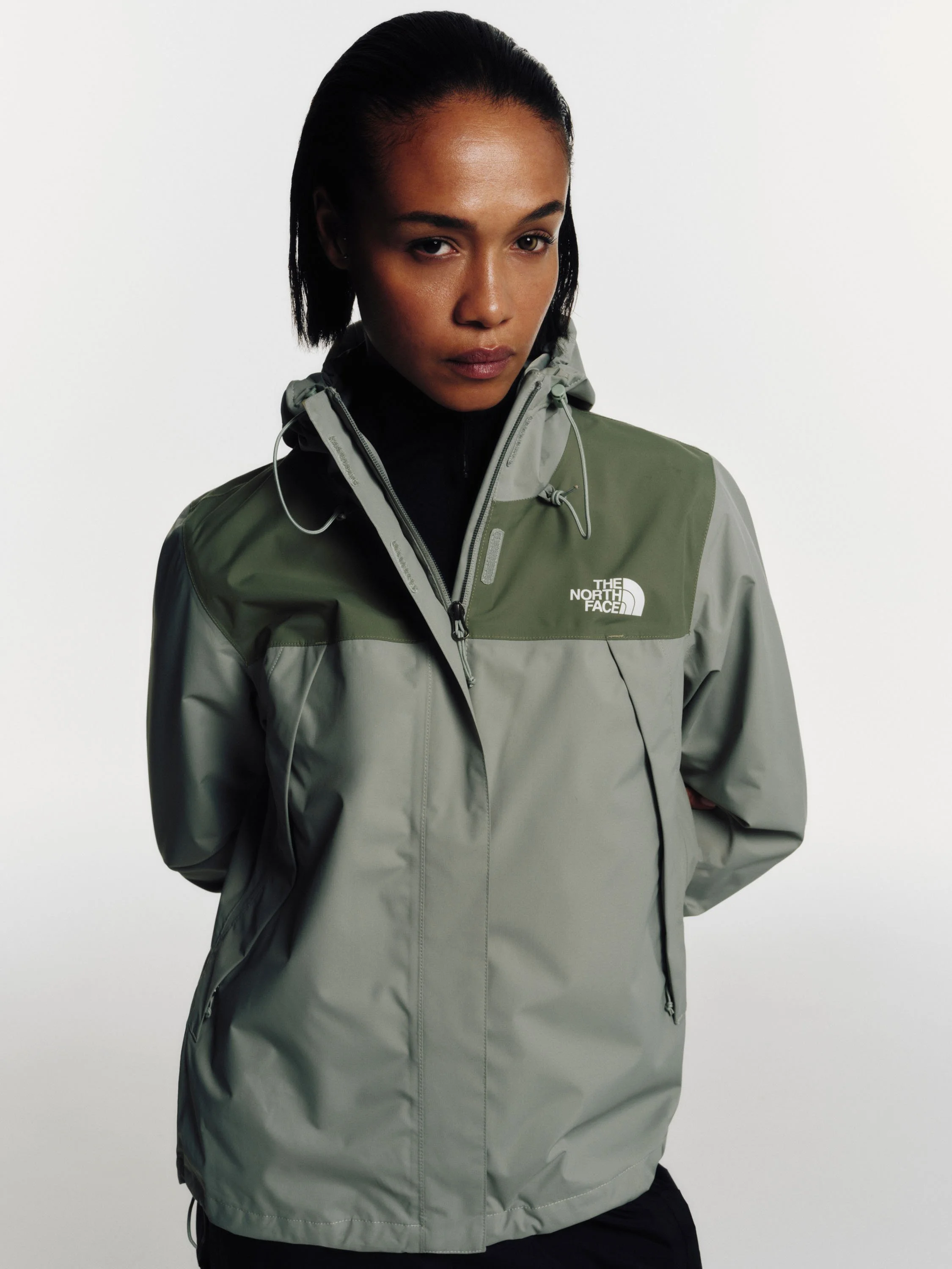 TNF_FF25_WOMENS_ANTORA_RAIN_JACKET_GREEN_549_CROP.jpg