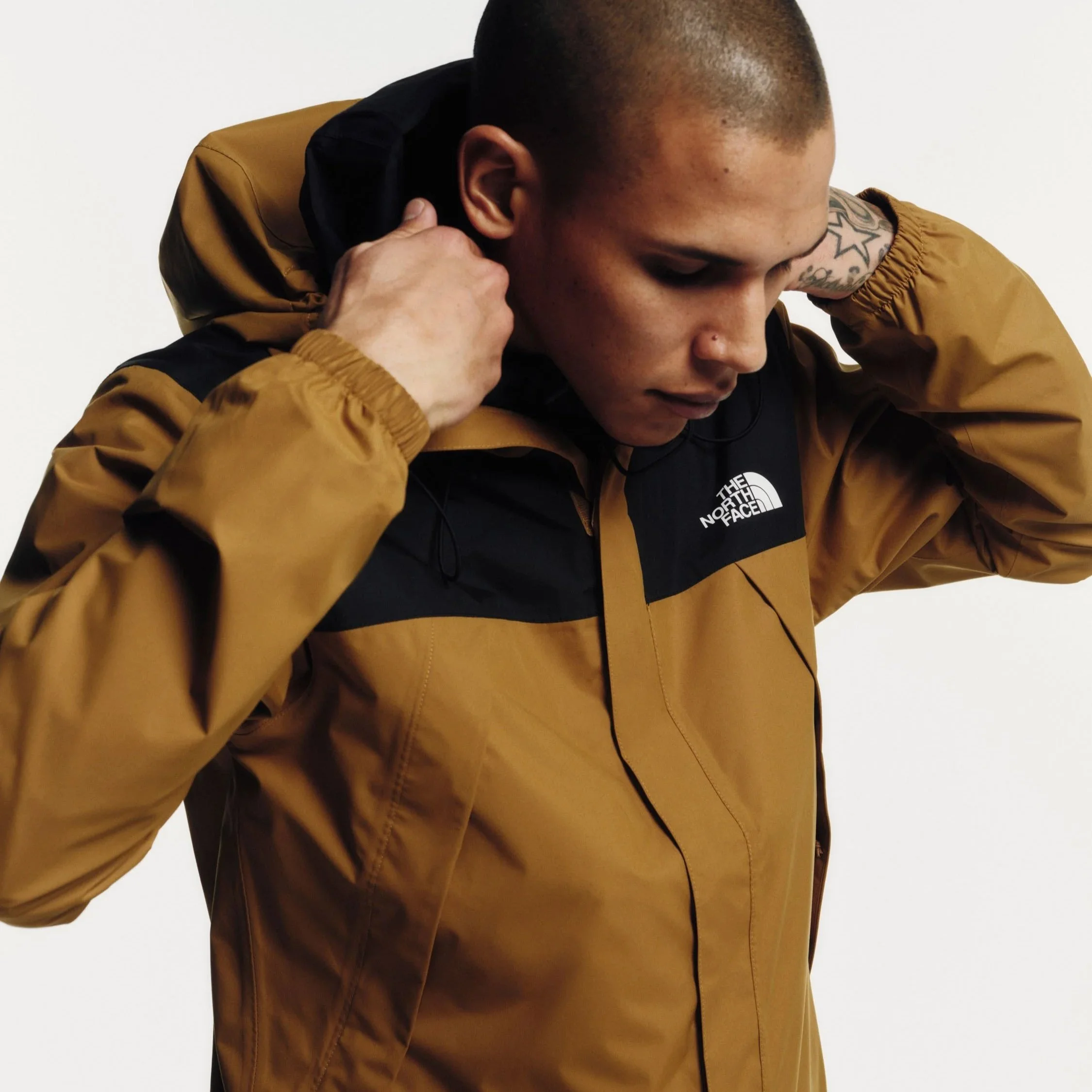 TNF_FF25_MENS_ANTORA_JACKET_BROWN_349_CROP.jpg