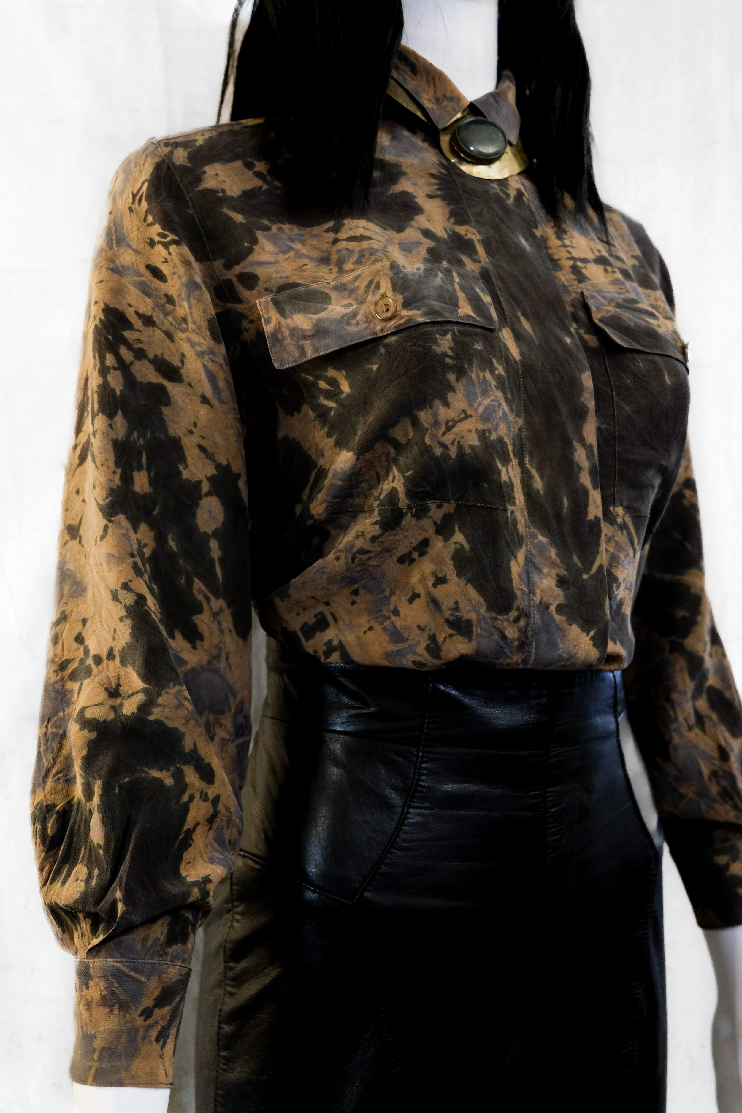 SILK BUTTON DOWN - SMALL