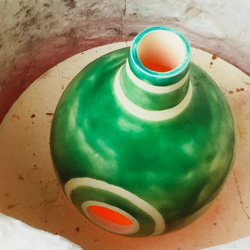 udu-pot-in-raku-kiln_orig.jpg