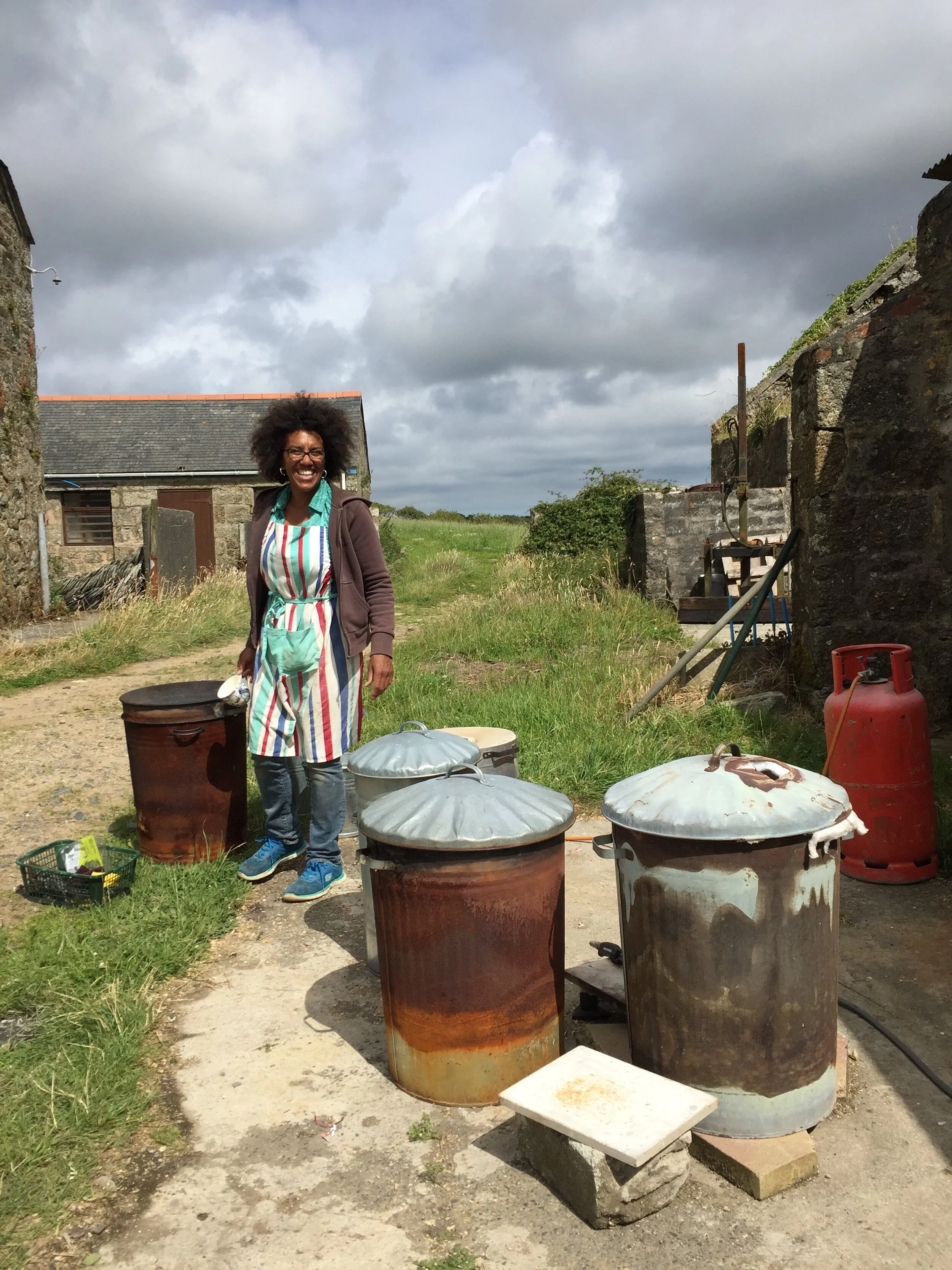 Catherine with Raku kiln_Photo credit: Caroline Marwood.JPG