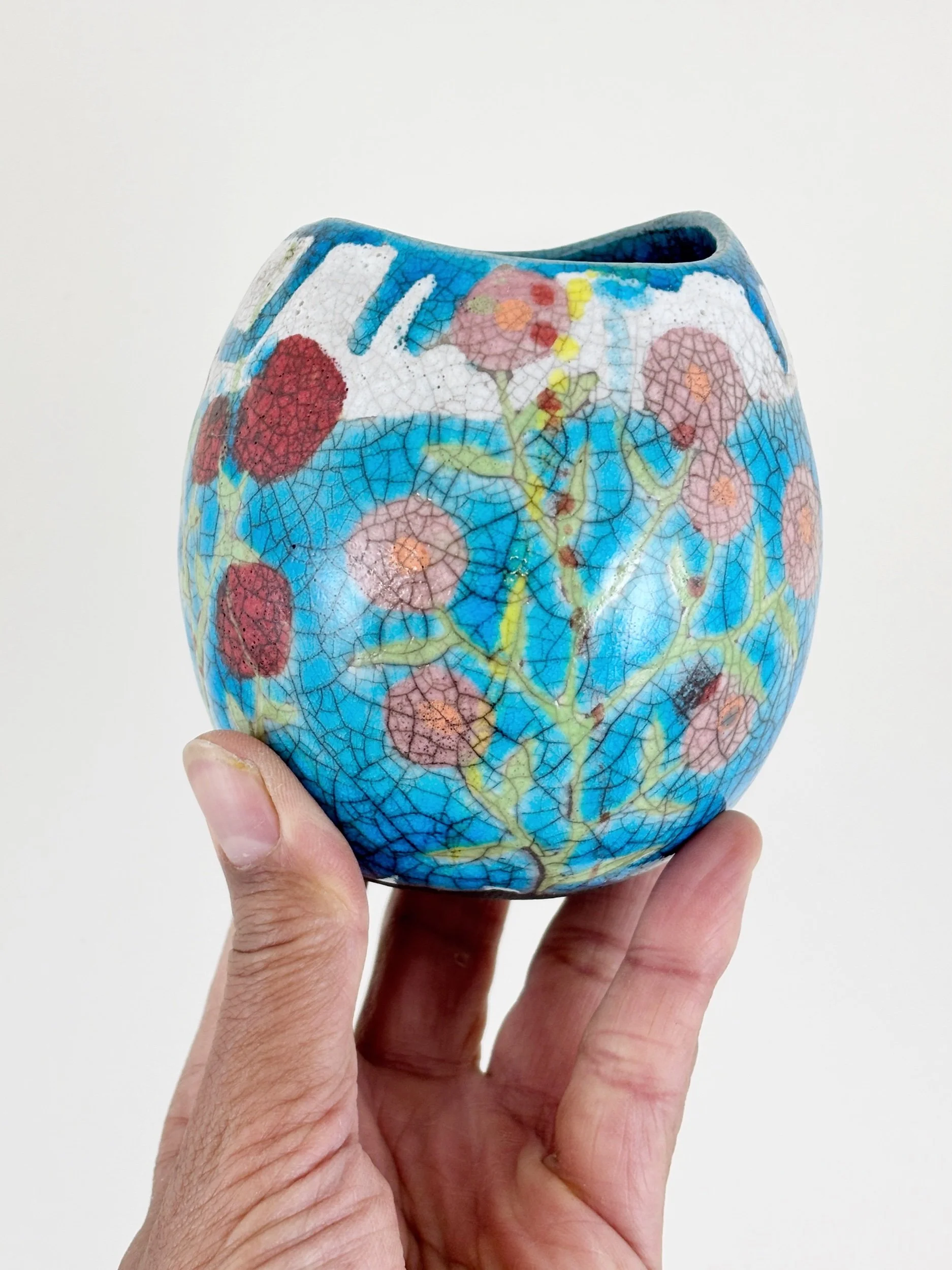 Small Wild Cornwall Pot 1