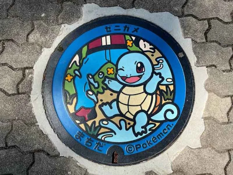 japanese manhole covers 11.jpg