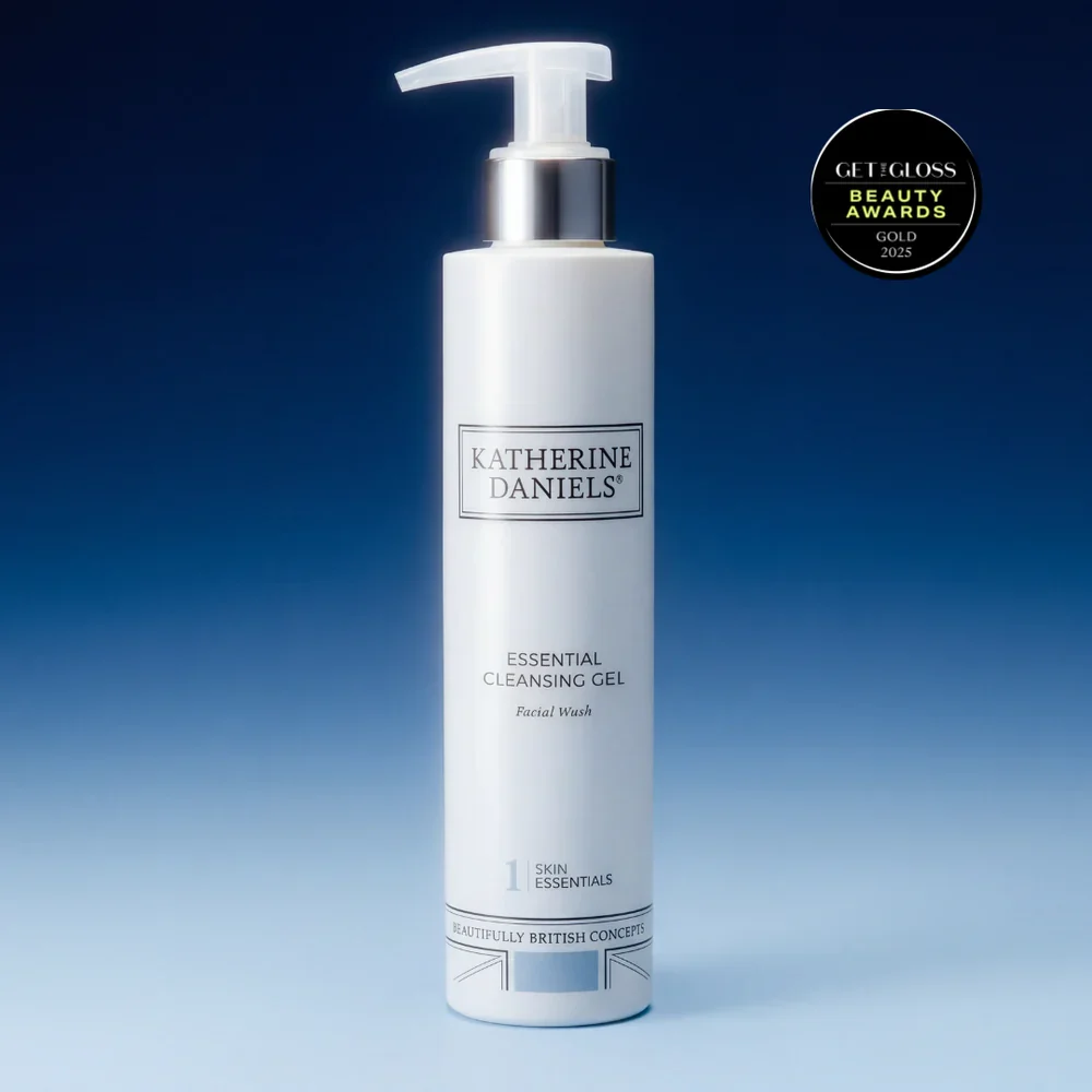 EssentialCleansingGel26_a5a75155-ba08-4368-b8cf-848c9410bc03.png.webp