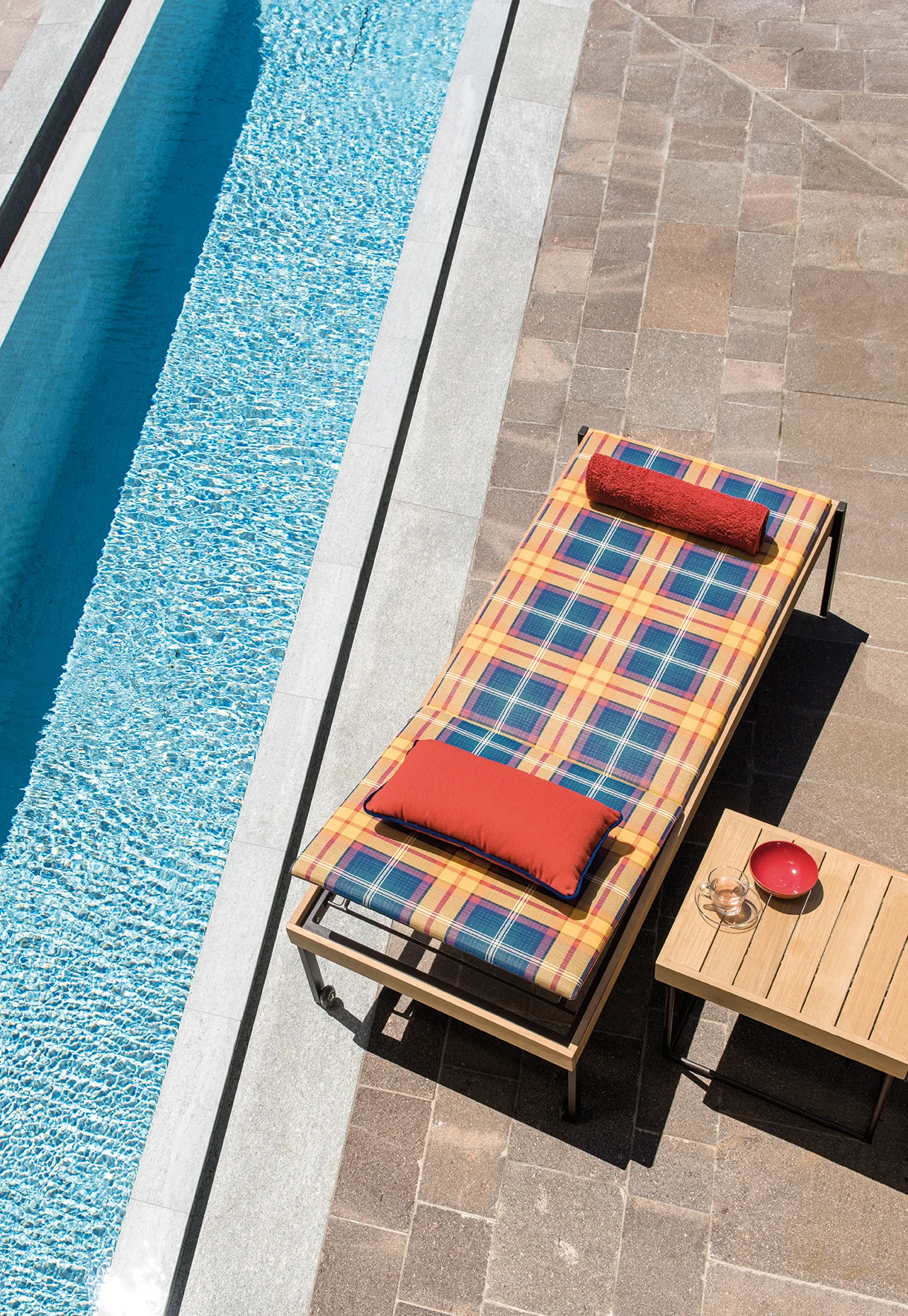 A_Mountain_sunbed_tartan.jpg