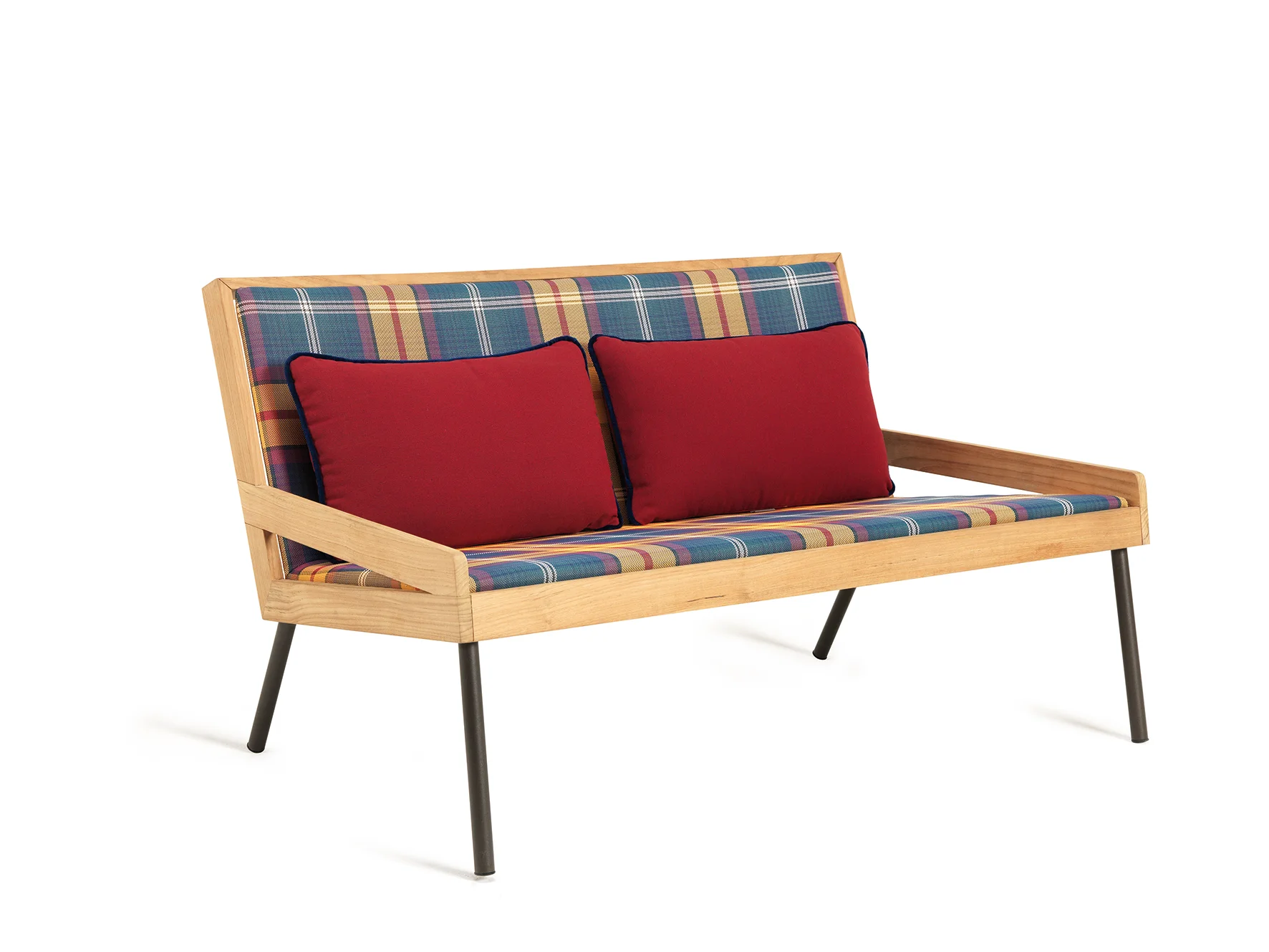 A_Mountain_sofa_tartan_cusc_red_side.jpg