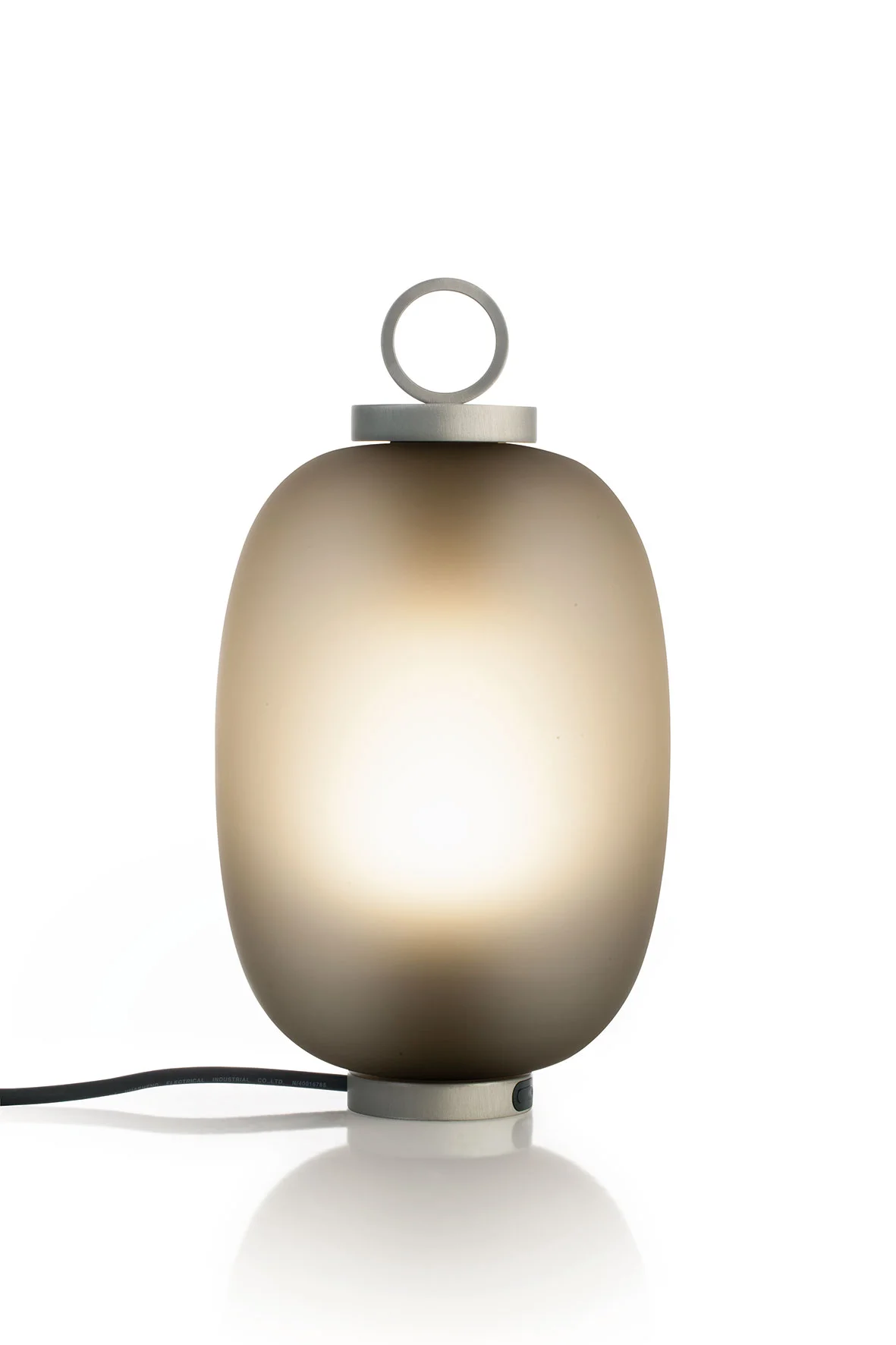 Lucerna_aluminium_ae_fume_wired.jpg