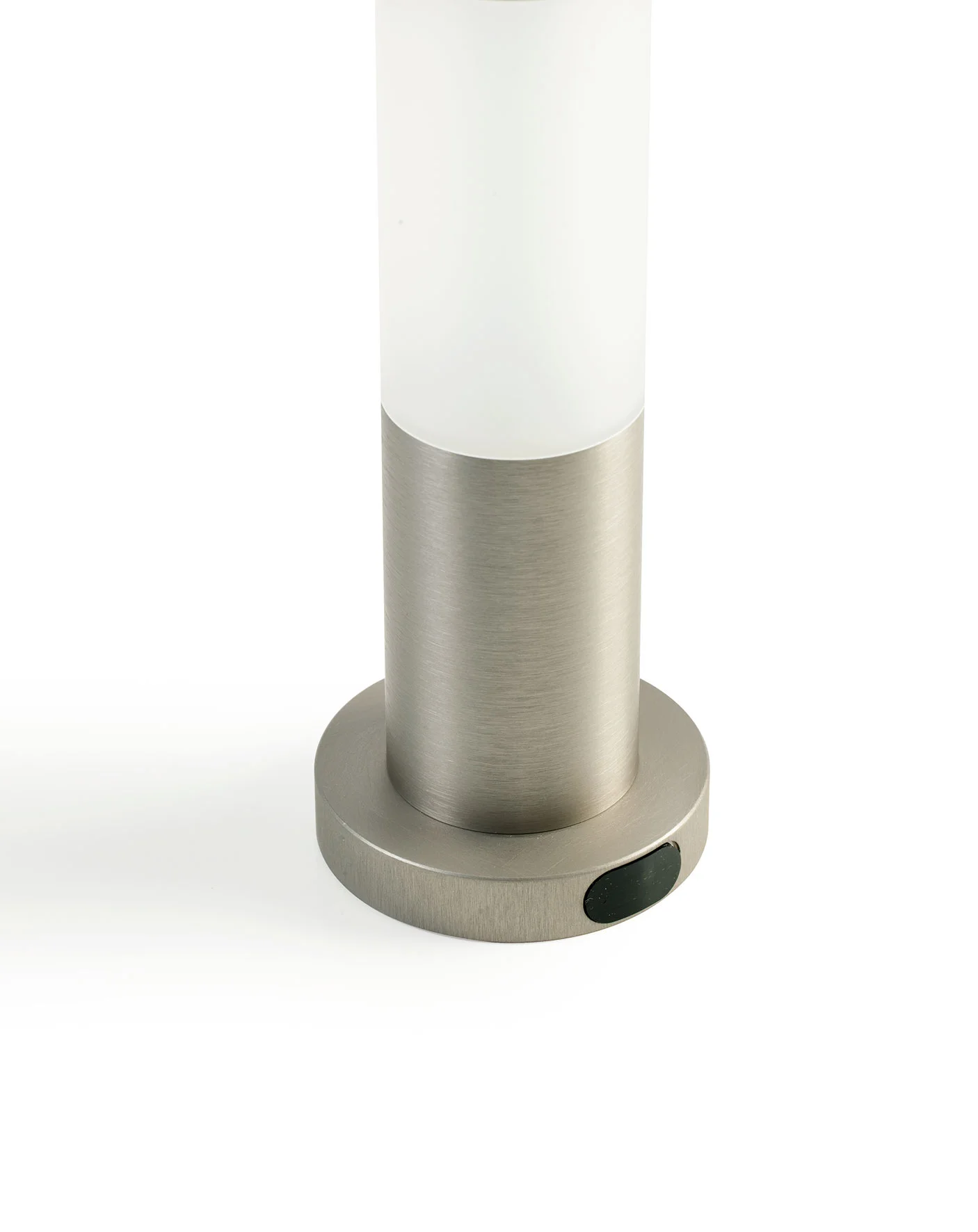 Lucerna_aluminium_detail_base_2019.jpg