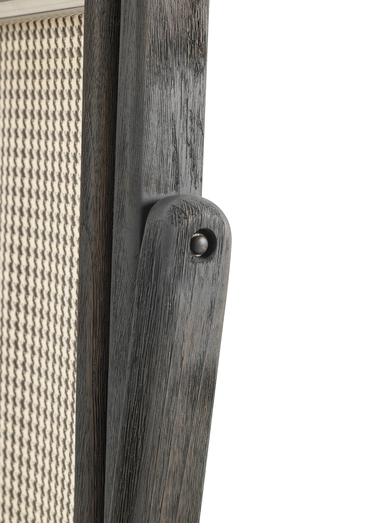 Elle_Chocolate_detail_DedarPoolEbano_detail_1.jpg
