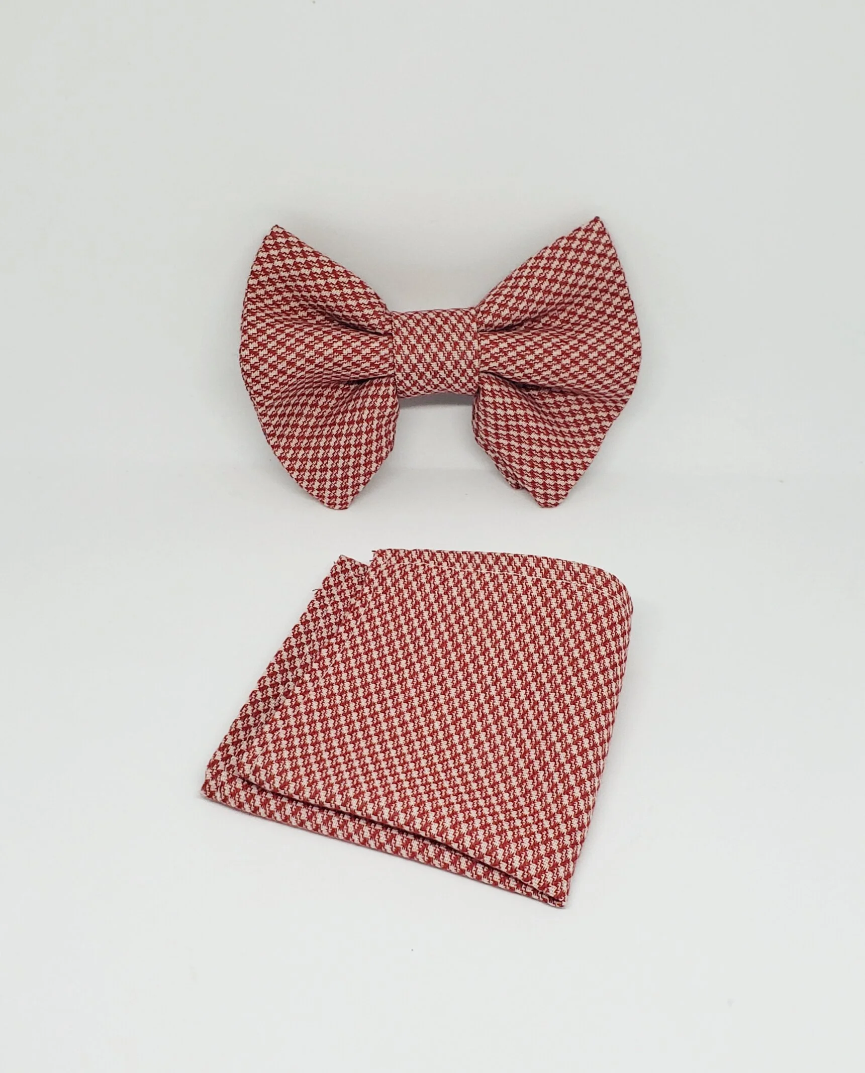 Vintage Collection - Burgandy Nailshead Design Set