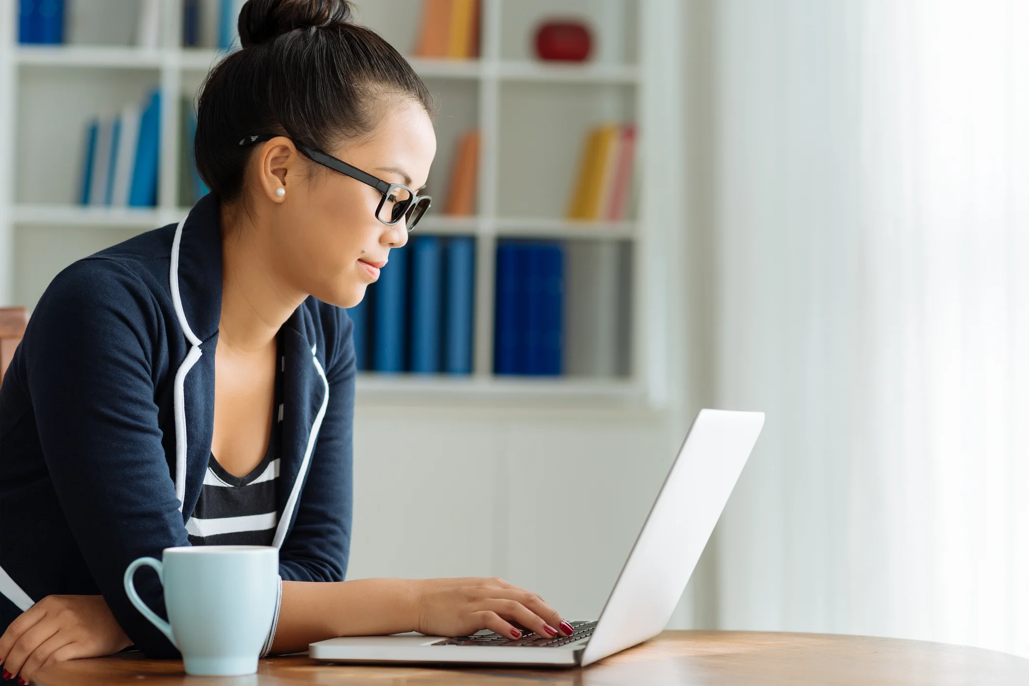 A family searching online for mental health resources