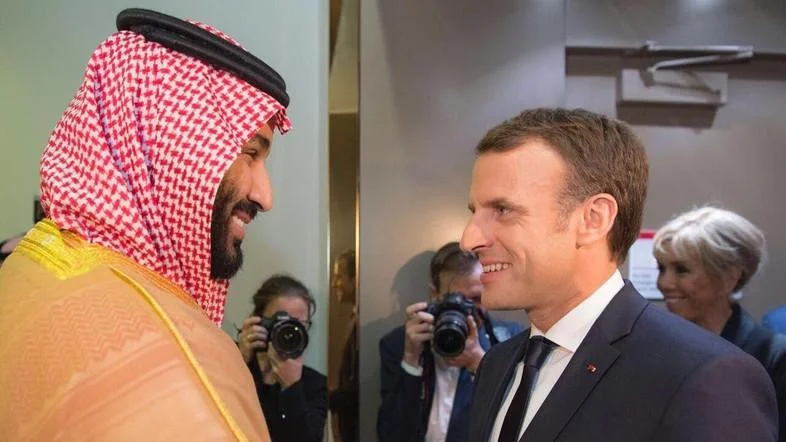 President Macron meets Crown Prince Mohammed Bin Salman. (SPA)