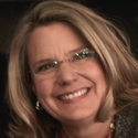 laura-photo-bio_1.png