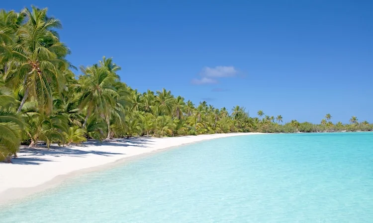 Aitutaki Lagoon in Cook Islands.jpg