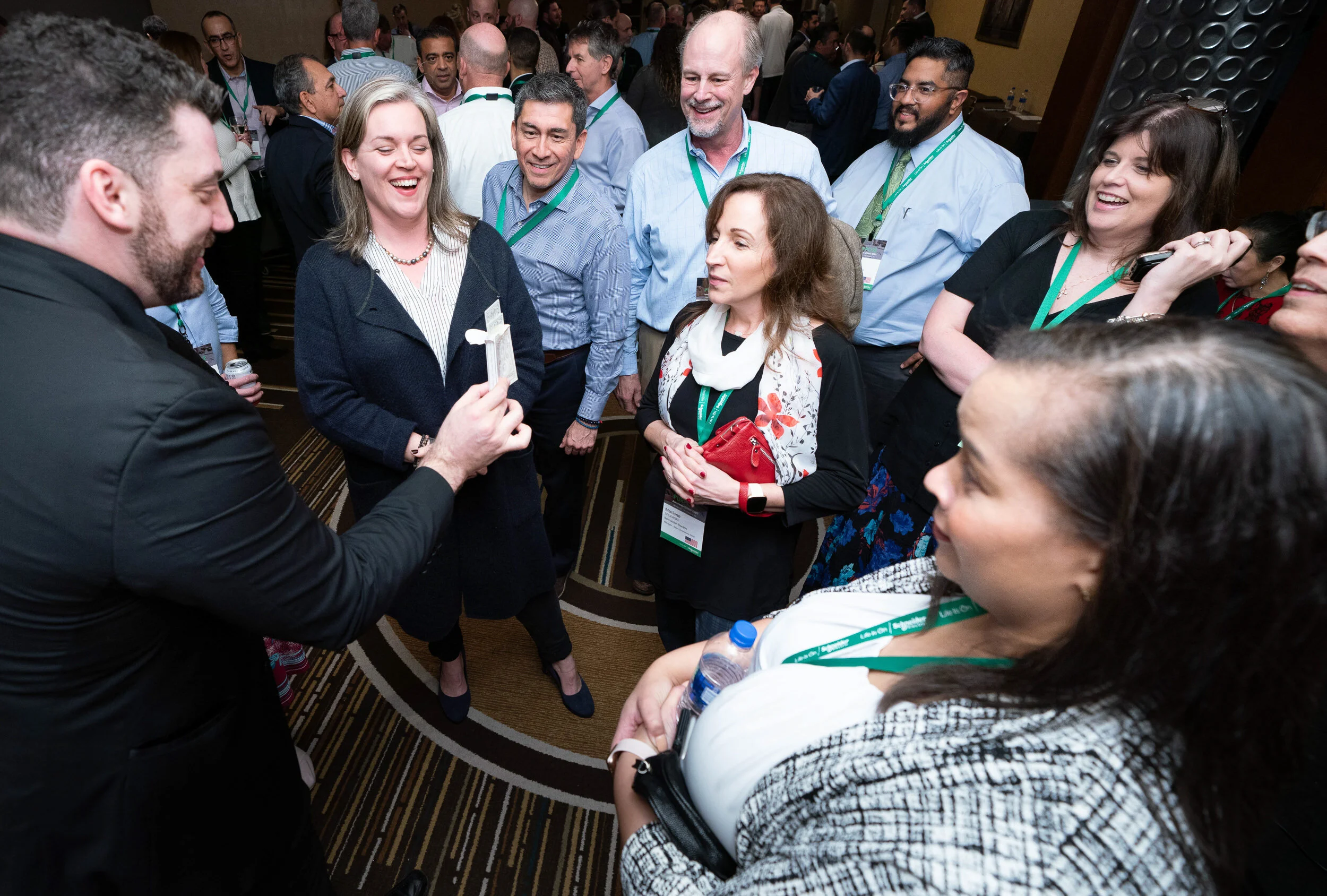 Hyatt Regency Houston Event Magician - Agustin Tash - Schneider Electric-37.jpg