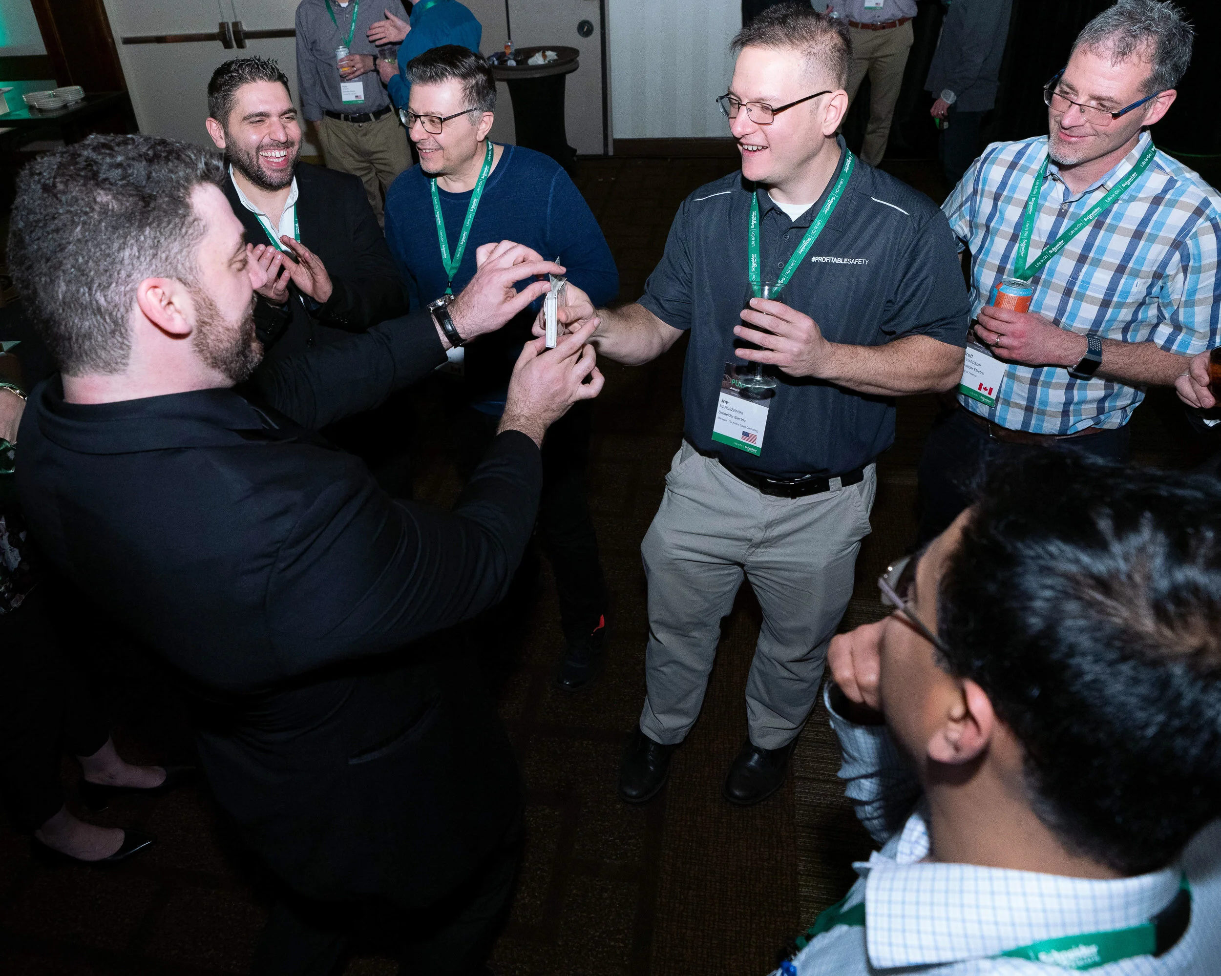 Hyatt Regency Houston Event Magician - Agustin Tash - Schneider Electric-45.jpg