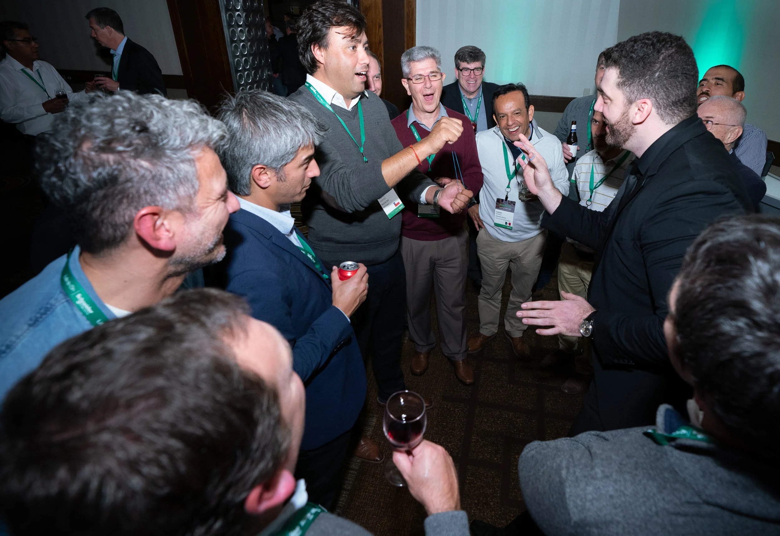 Hyatt Regency Houston Event Magician - Agustin Tash - Schneider Electric-76.jpg