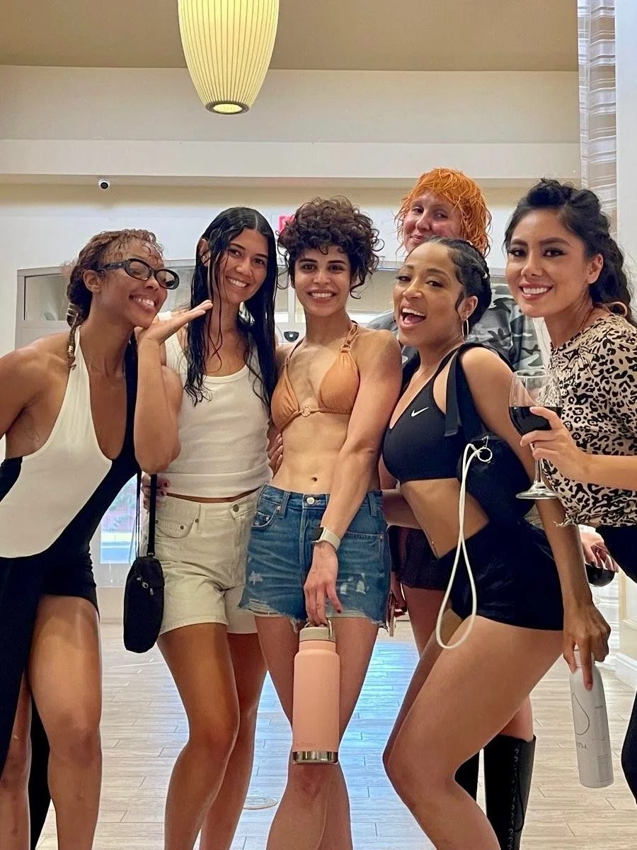 the girls are going for it