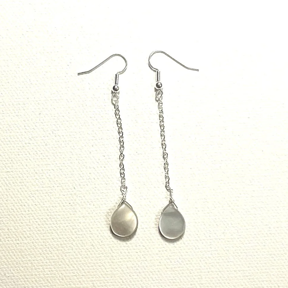 Mother of Pearl Teardrop Dangle Earrings