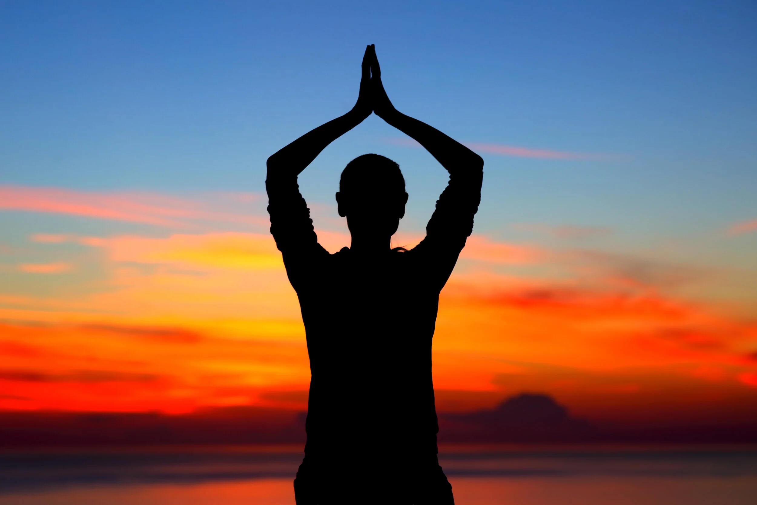 doing-yoga-exercises-outdoors-S7VD8QL.jpg